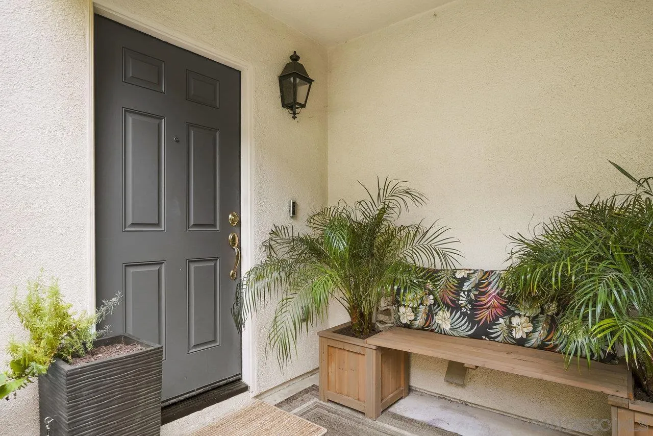 Photo #4: 250030200 Listing 