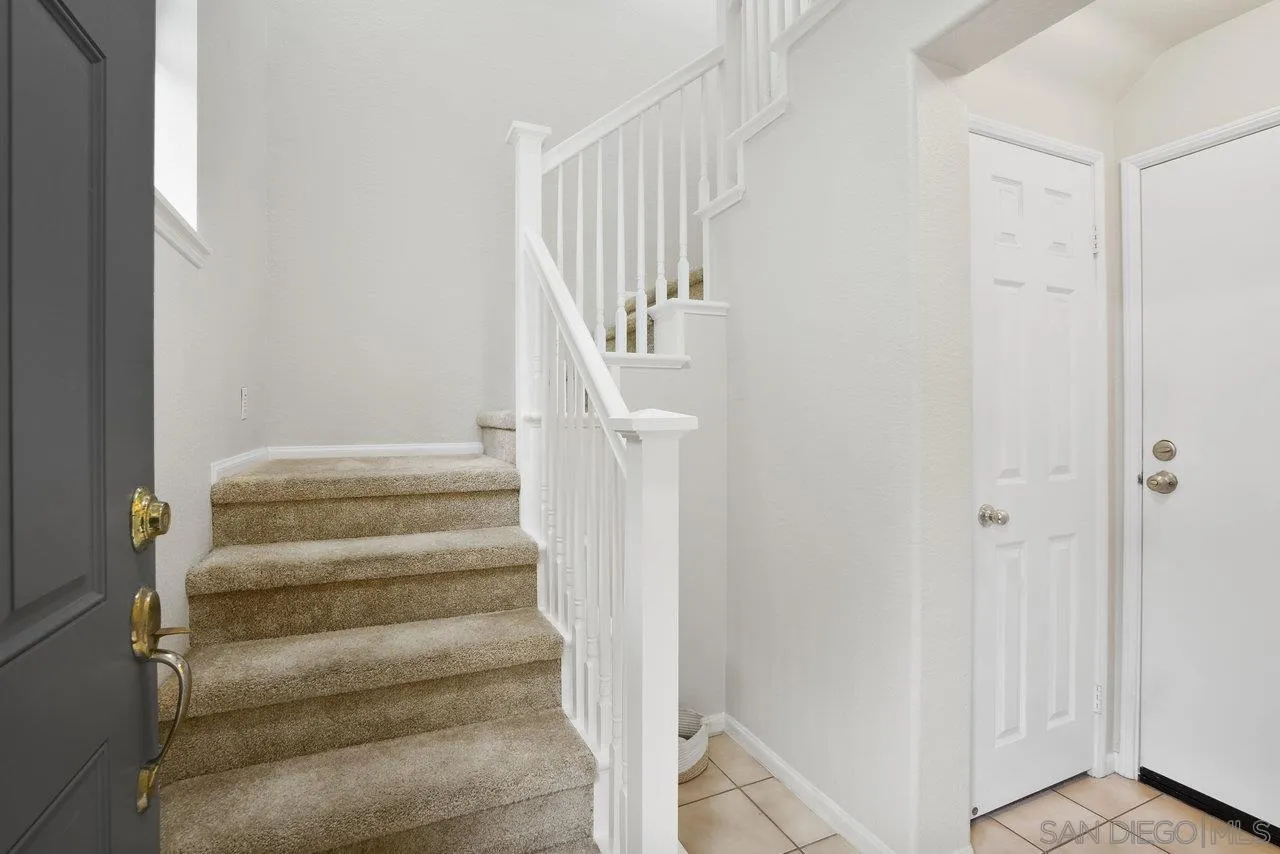 Photo #5: 250030200 Listing 