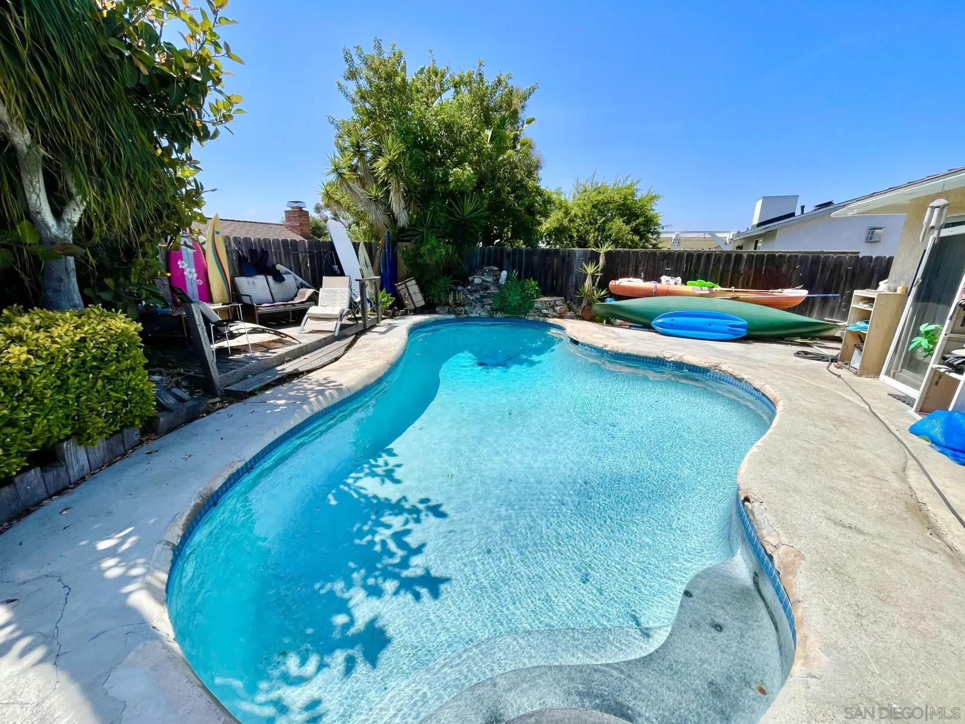 https://cdn.realtyfeed.com/cdn/127/250030205/5c98d30088282fd55eb8eca86e50e85b.webp