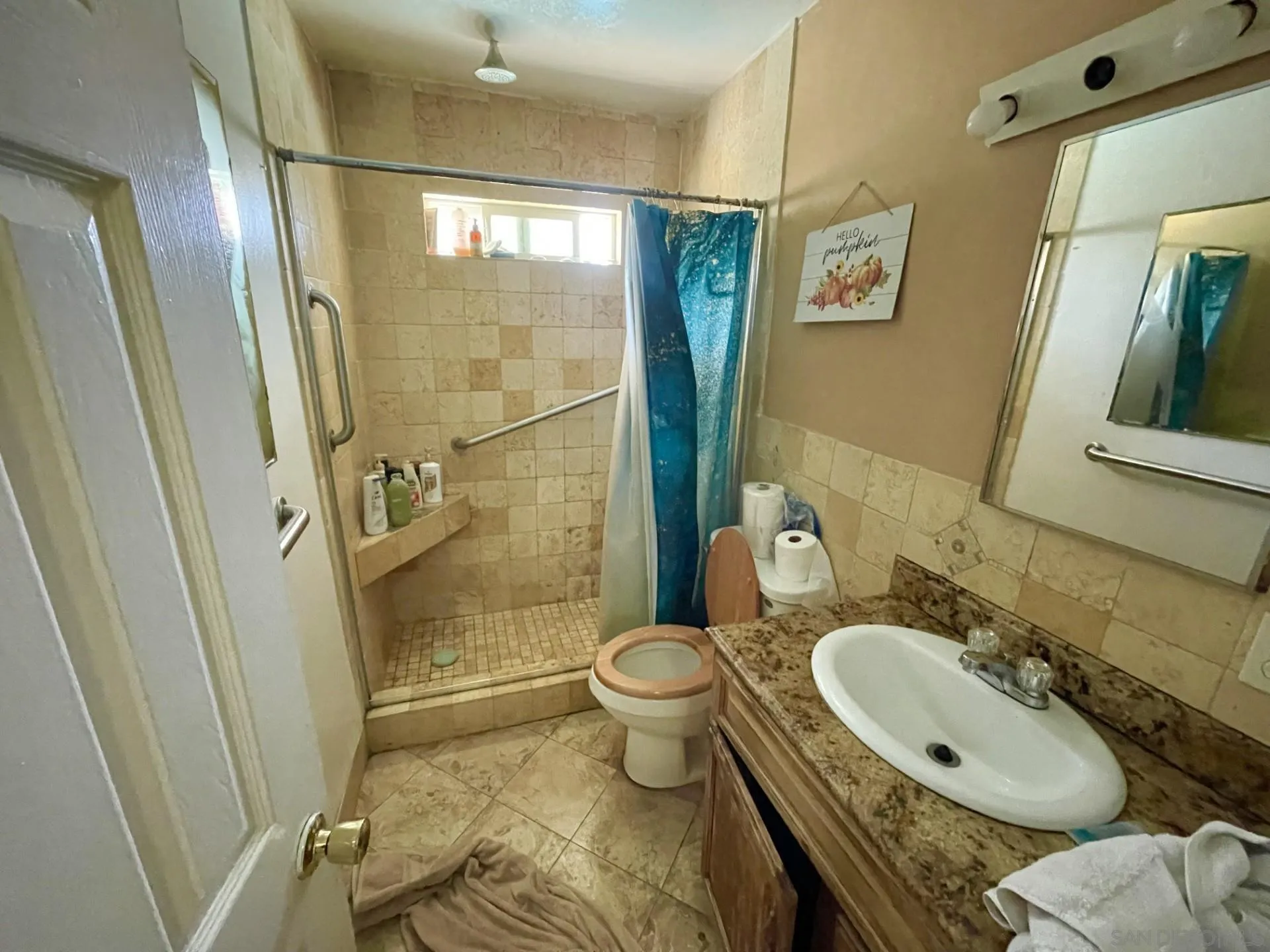 https://cdn.realtyfeed.com/cdn/127/250030205/f0fb87e704961ad6582baa1d02e4f5cb.webp