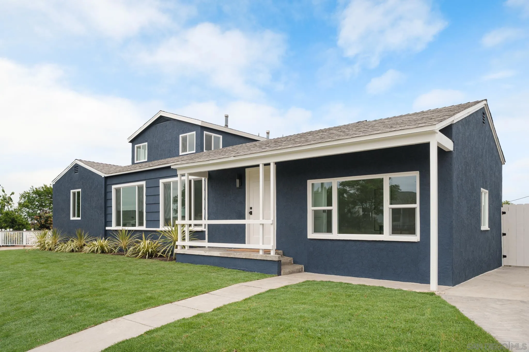 https://cdn.realtyfeed.com/cdn/127/250030207/9ef860d80fb7b4279d9f54498593a031.webp