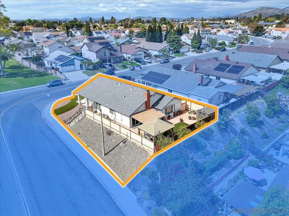 https://cdn.realtyfeed.com/cdn/127/250030220/a196200b1f520452e5fc671b22e9f18f.webp