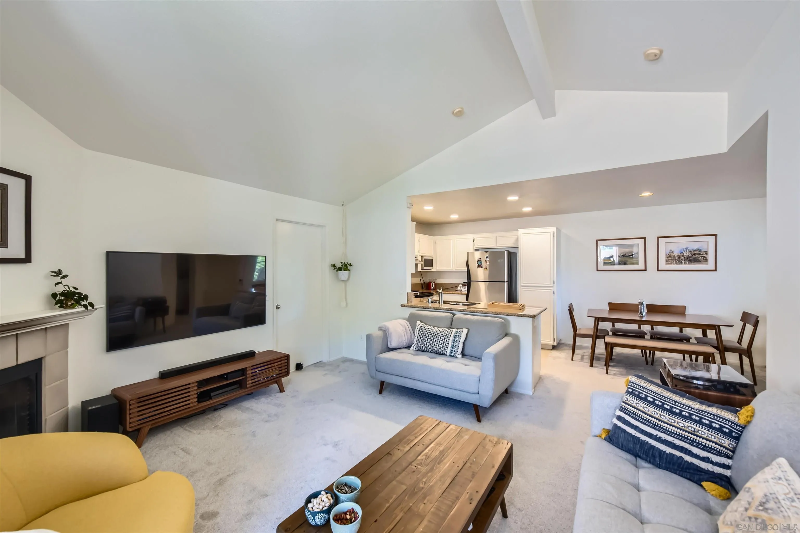 Photo #8: 250030228 Listing: Photo #8