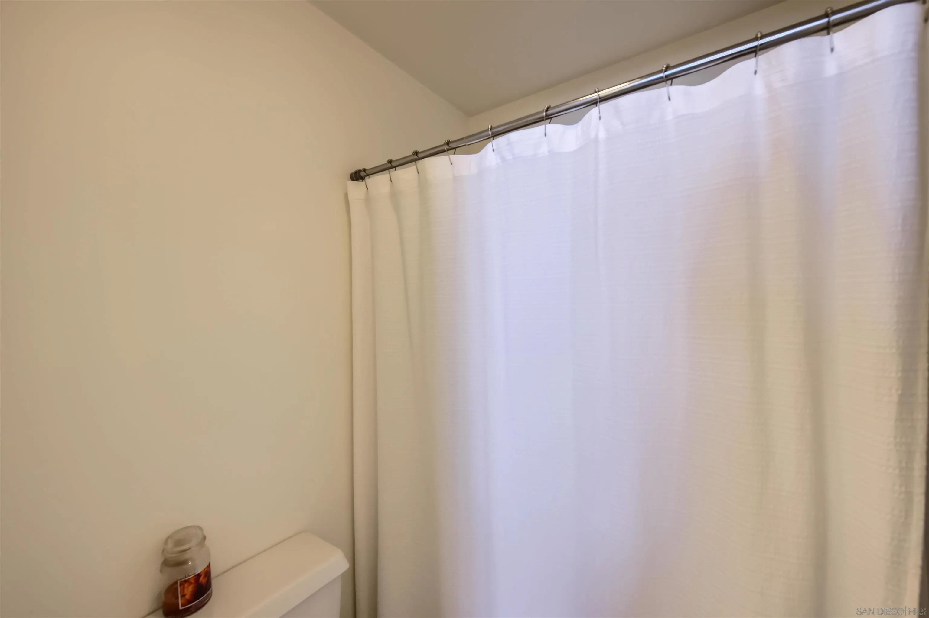 Photo #18: 250030228 Listing: Photo #18