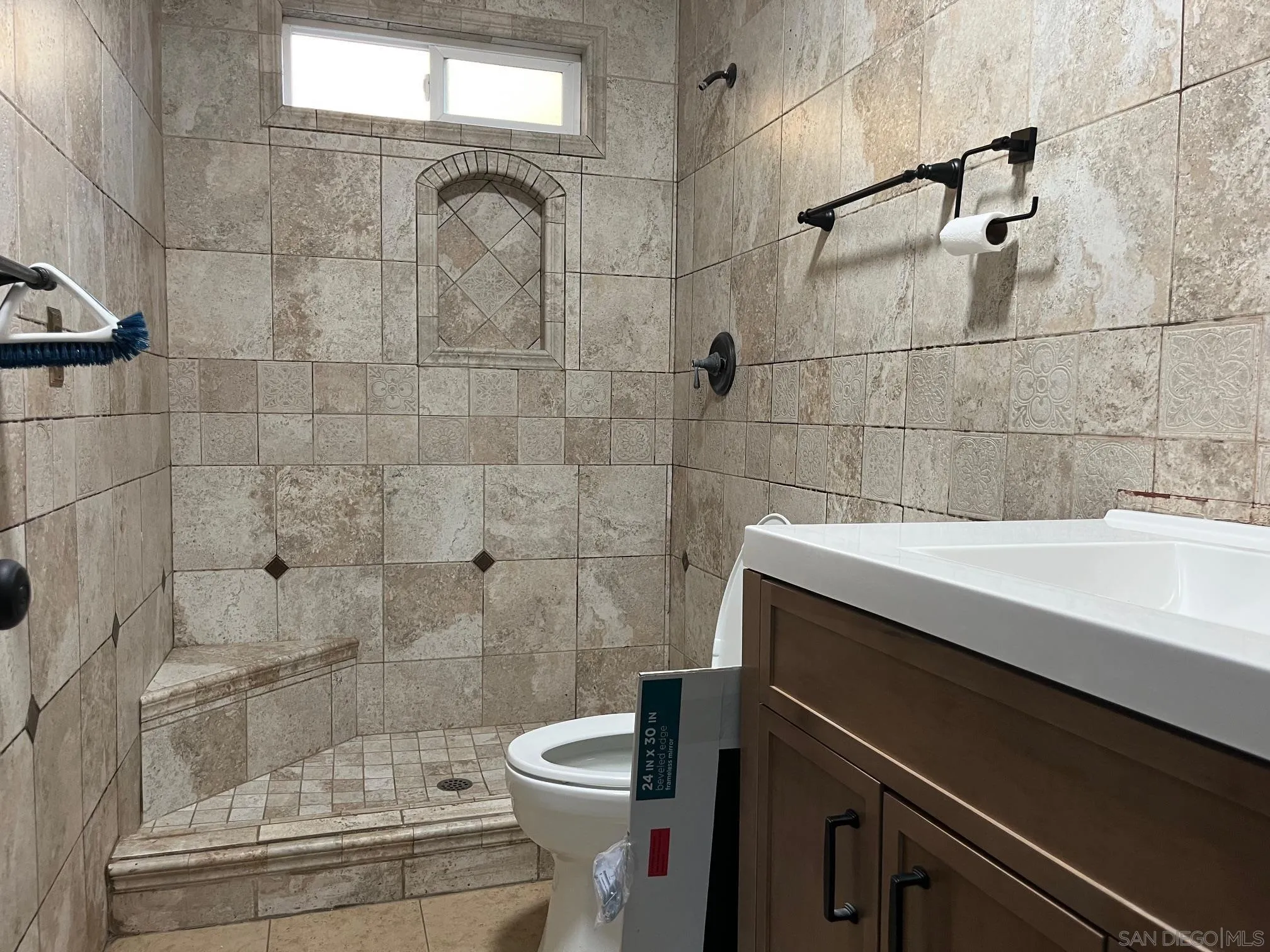 https://cdn.realtyfeed.com/cdn/127/250030243/1fd38aba89659a2649691989cf7f4d6a.webp