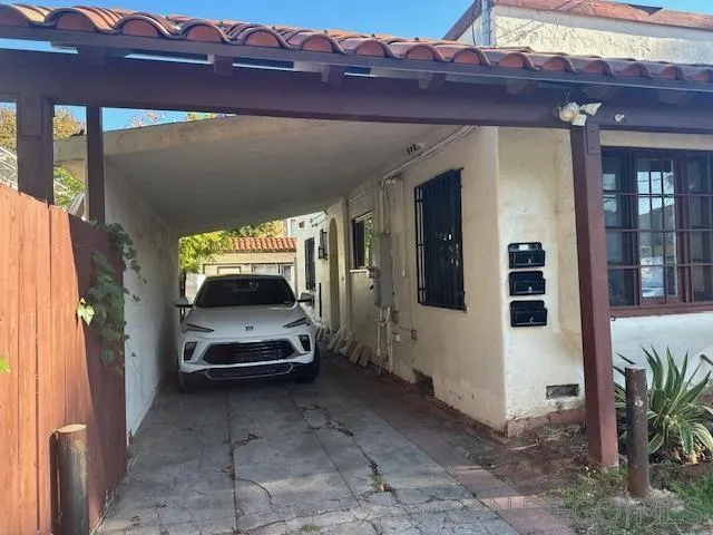 https://cdn.realtyfeed.com/cdn/127/250030243/339838a26d9879d719c180de991388e4.webp