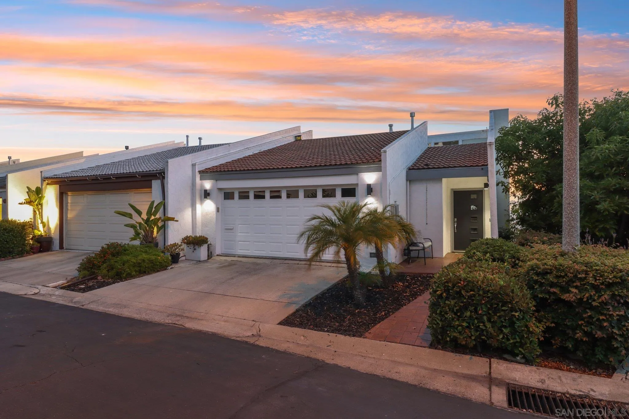 Photo #4: 250030259 Listing 