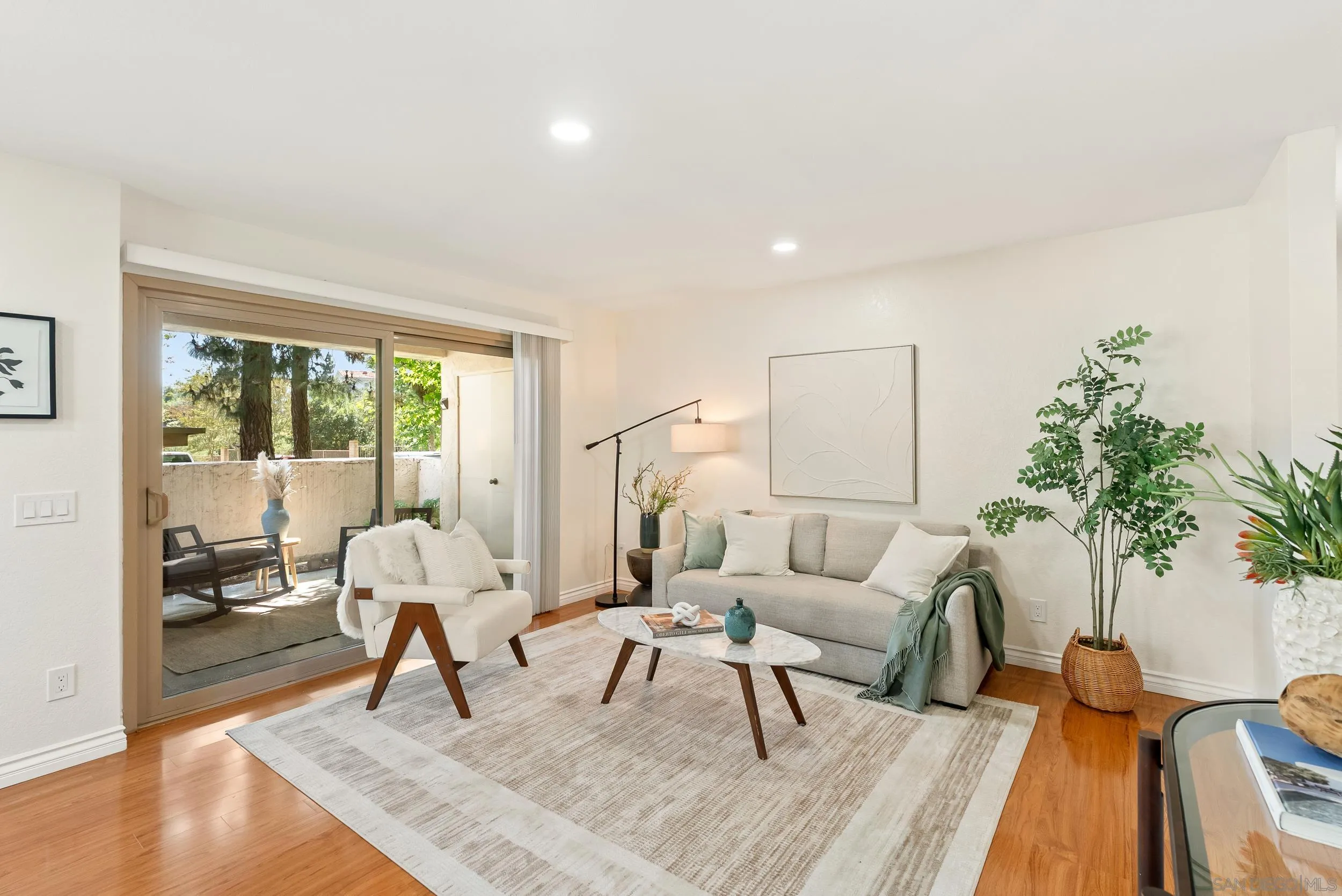 Photo #3: 250030278 Listing 