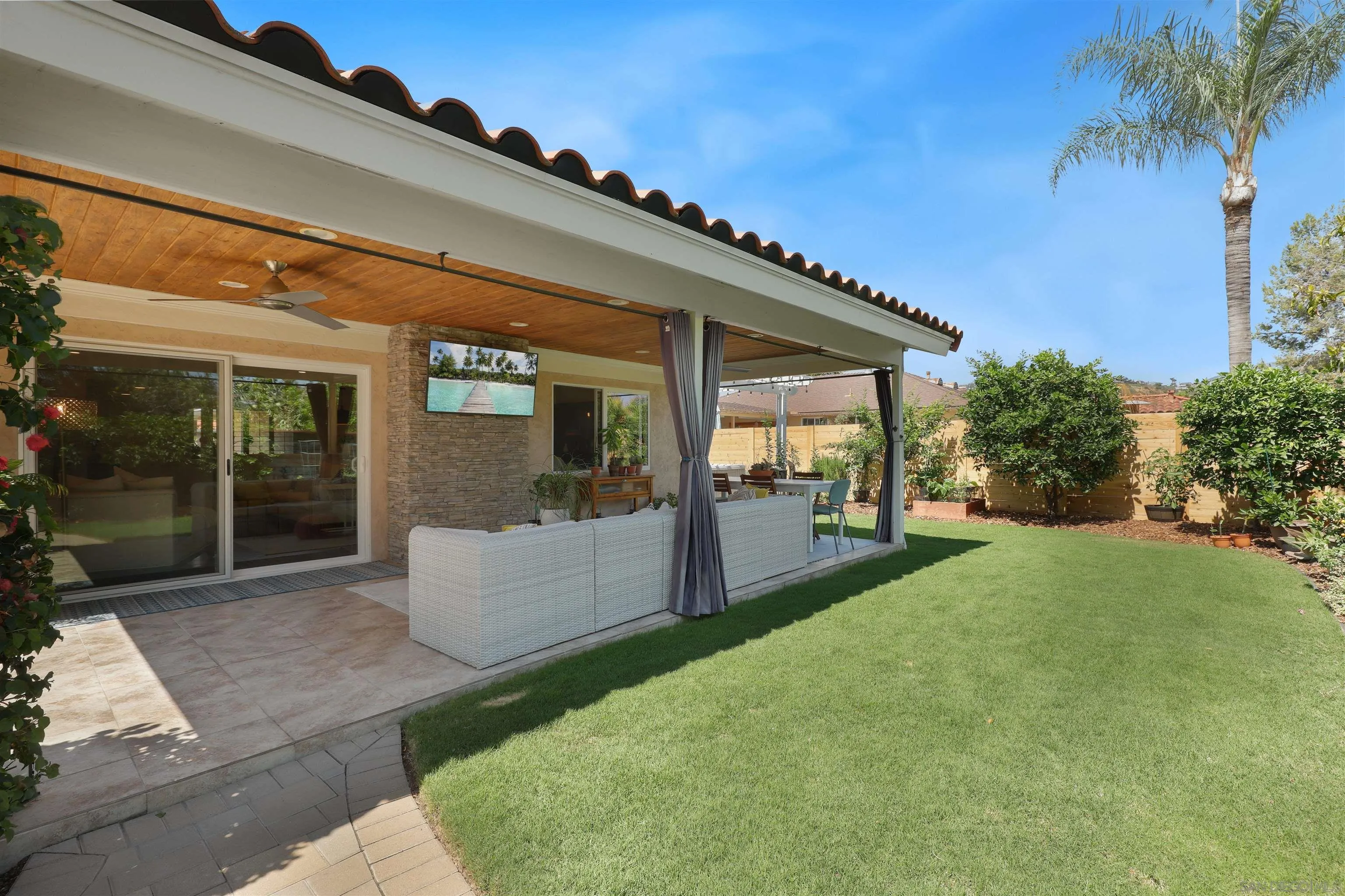 https://cdn.realtyfeed.com/cdn/127/250030287/85aa7ffc8cb8b9937dcabed5a48c6548.webp