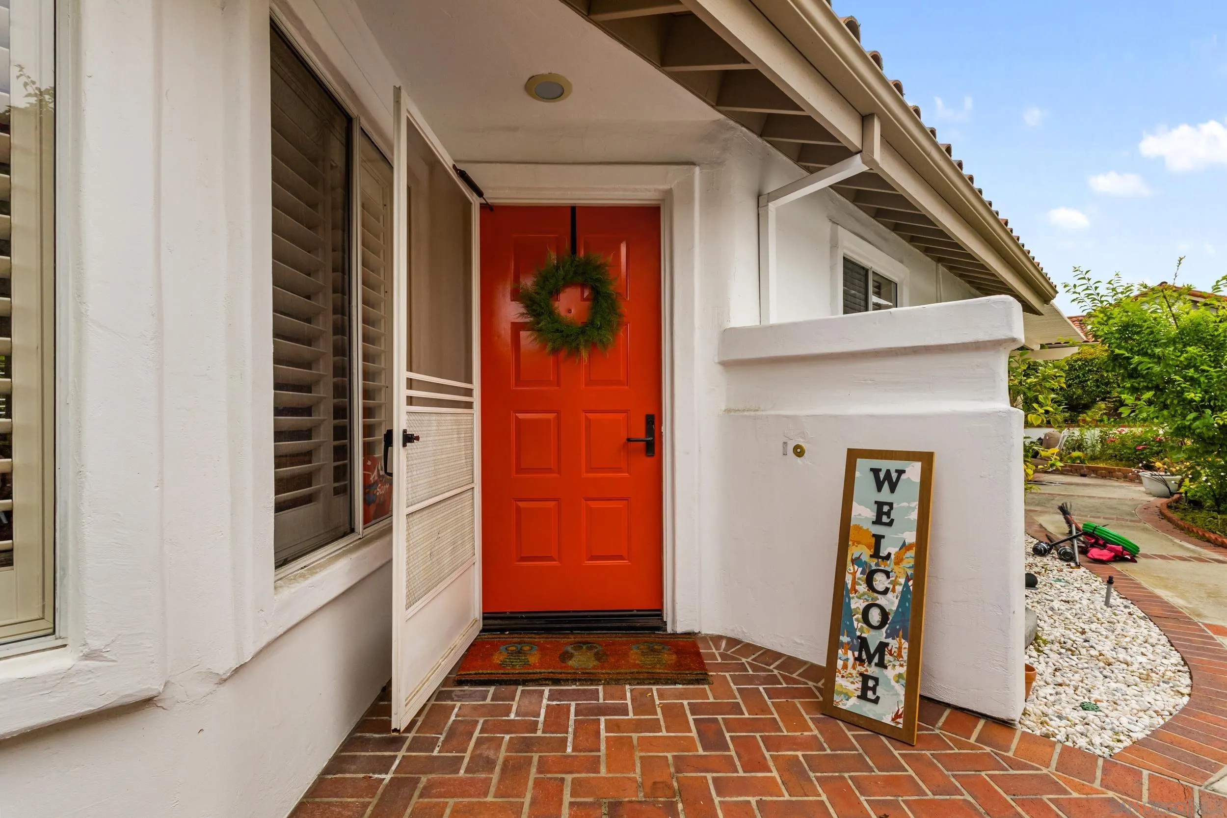 Photo #4: 250030300 Listing 