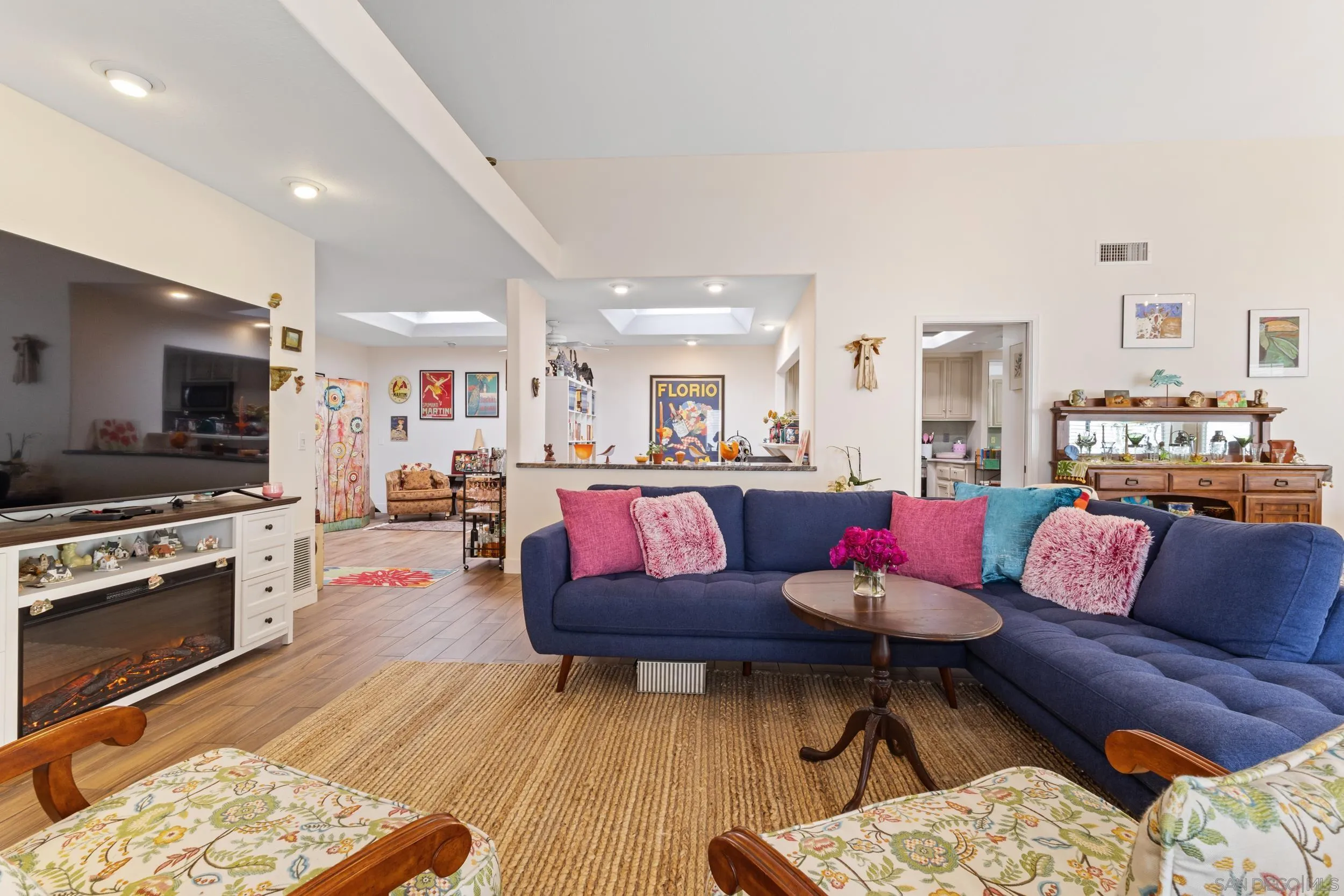 Photo #5: 250030300 Listing 