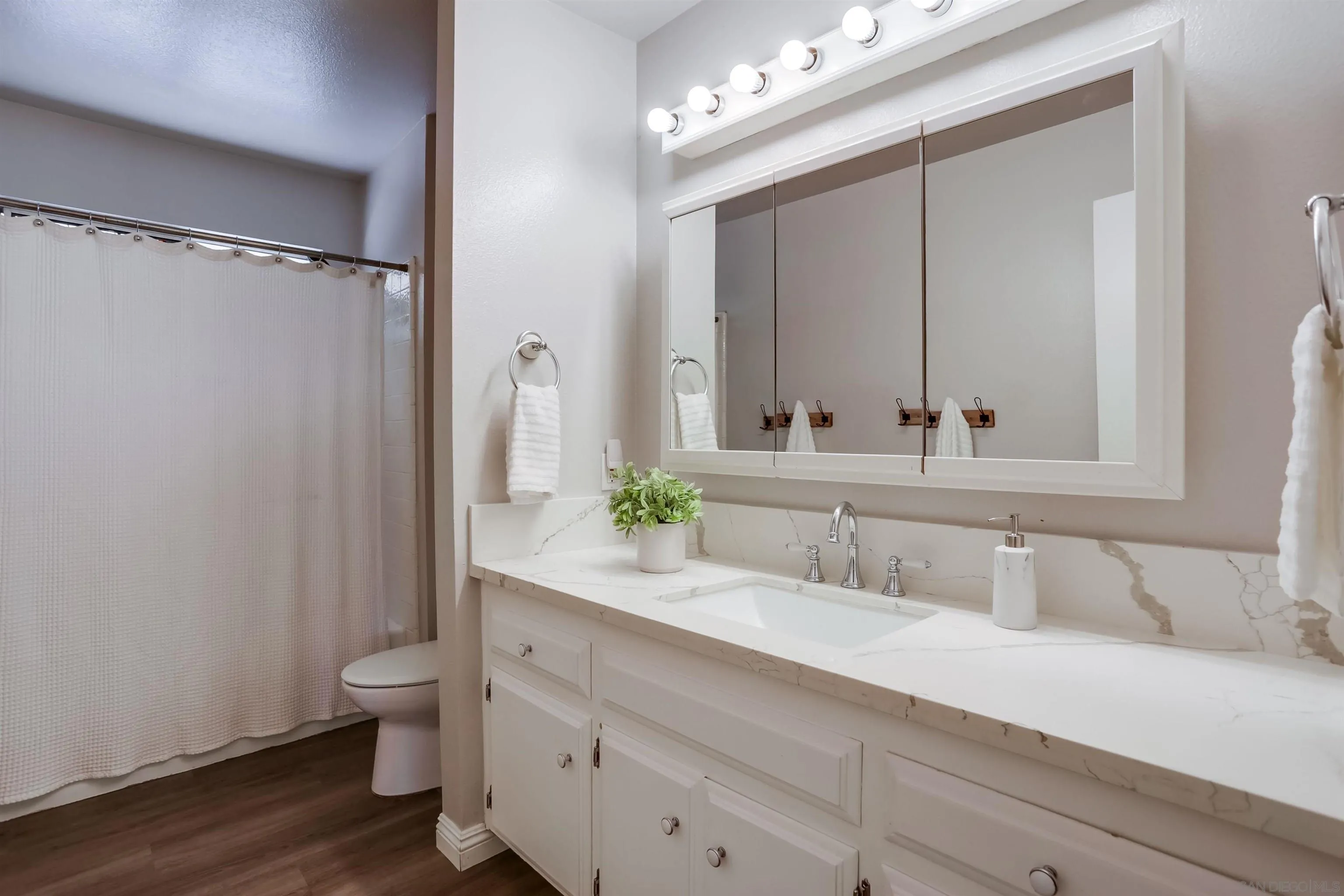 https://cdn.realtyfeed.com/cdn/127/250030311/60da65f89094f0ab19a0cfeaca83b55d.webp