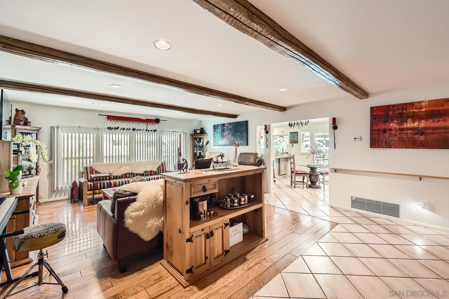 https://cdn.realtyfeed.com/cdn/127/250030315/1f3b73be50eb3bc07ef1ede497bc3f78.webp