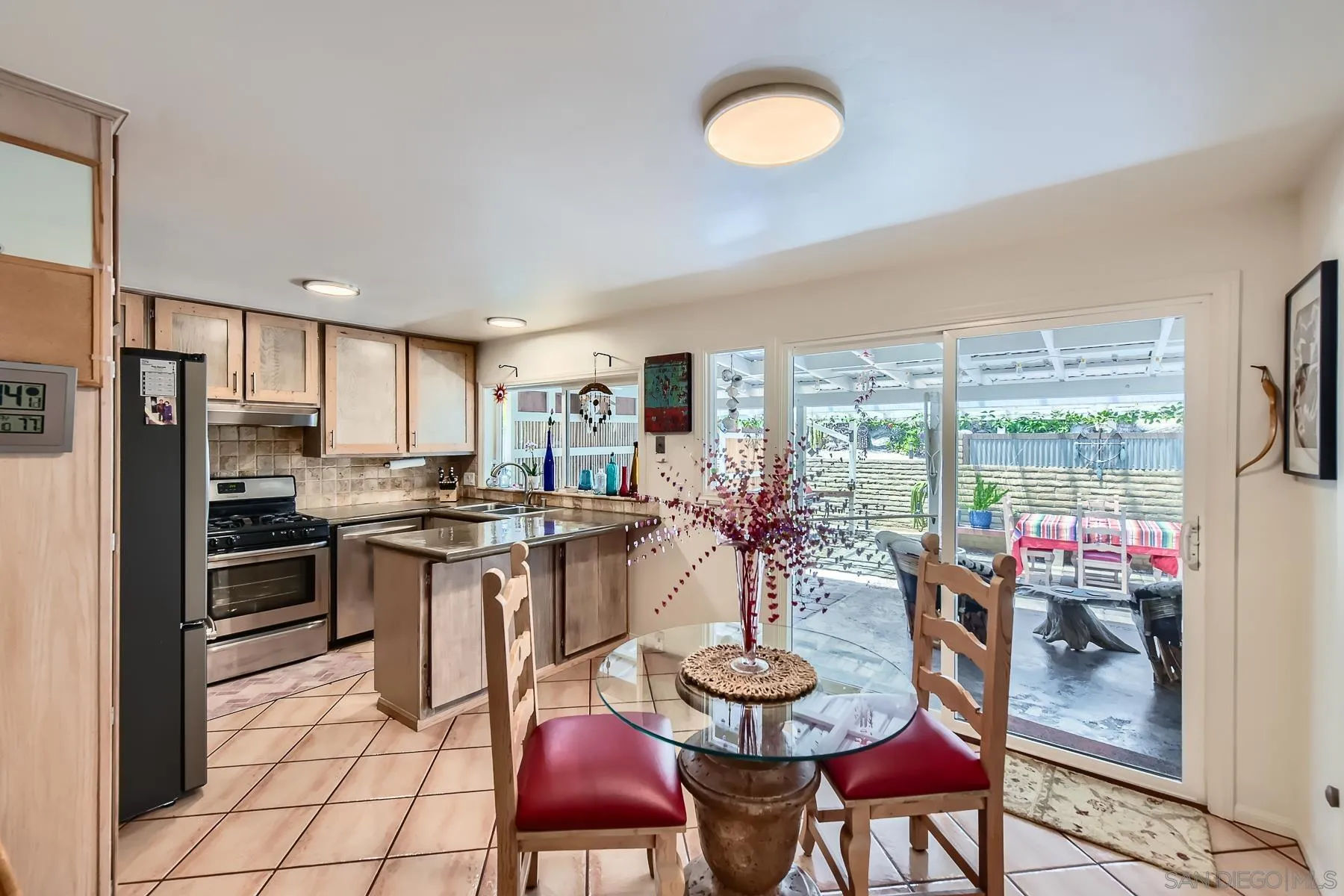 https://cdn.realtyfeed.com/cdn/127/250030315/f21c932c2cd58189e738ccb20a1b8591.webp