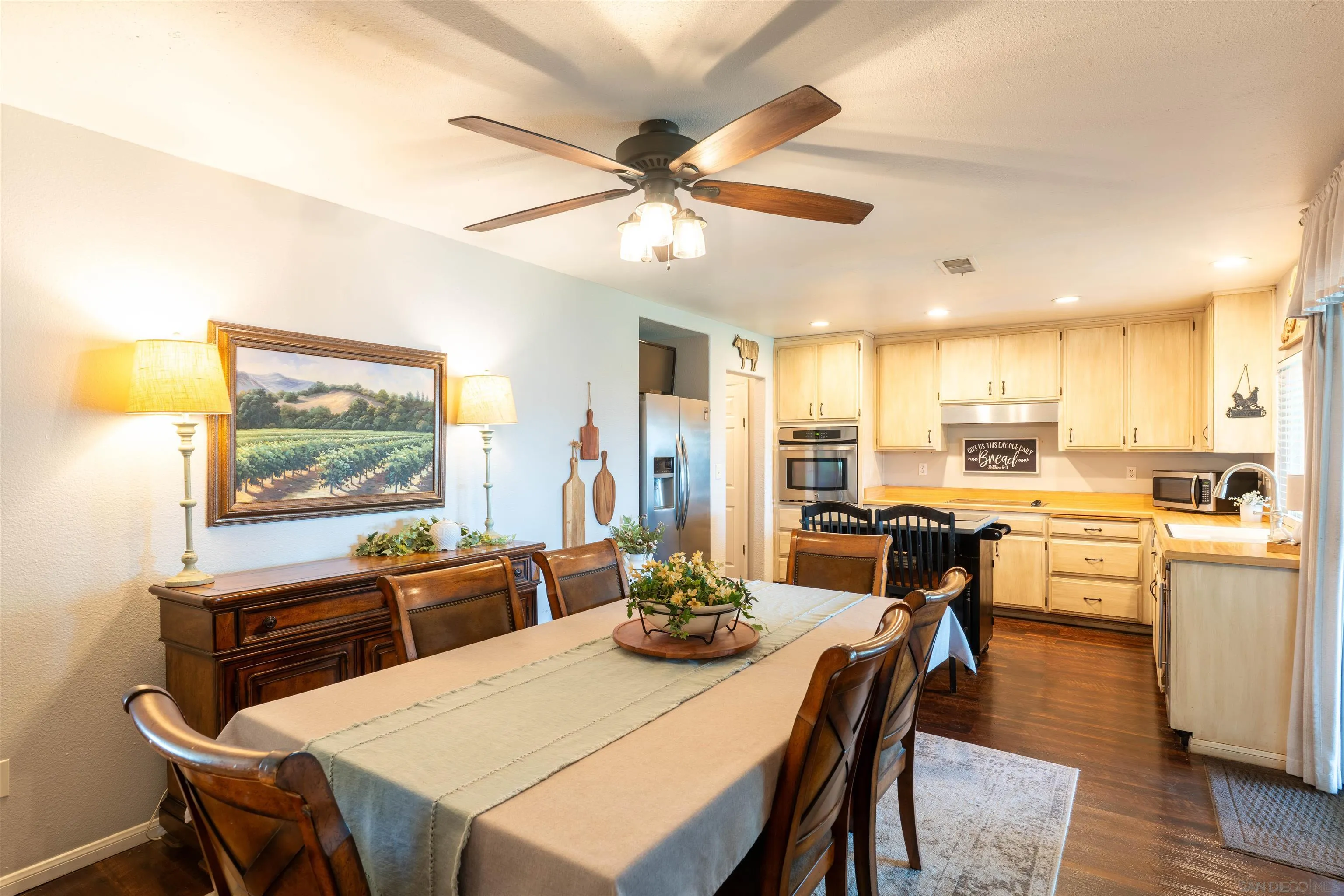 https://cdn.realtyfeed.com/cdn/127/250030323/4ea9f928c41069330e3973d569e63ccd.webp