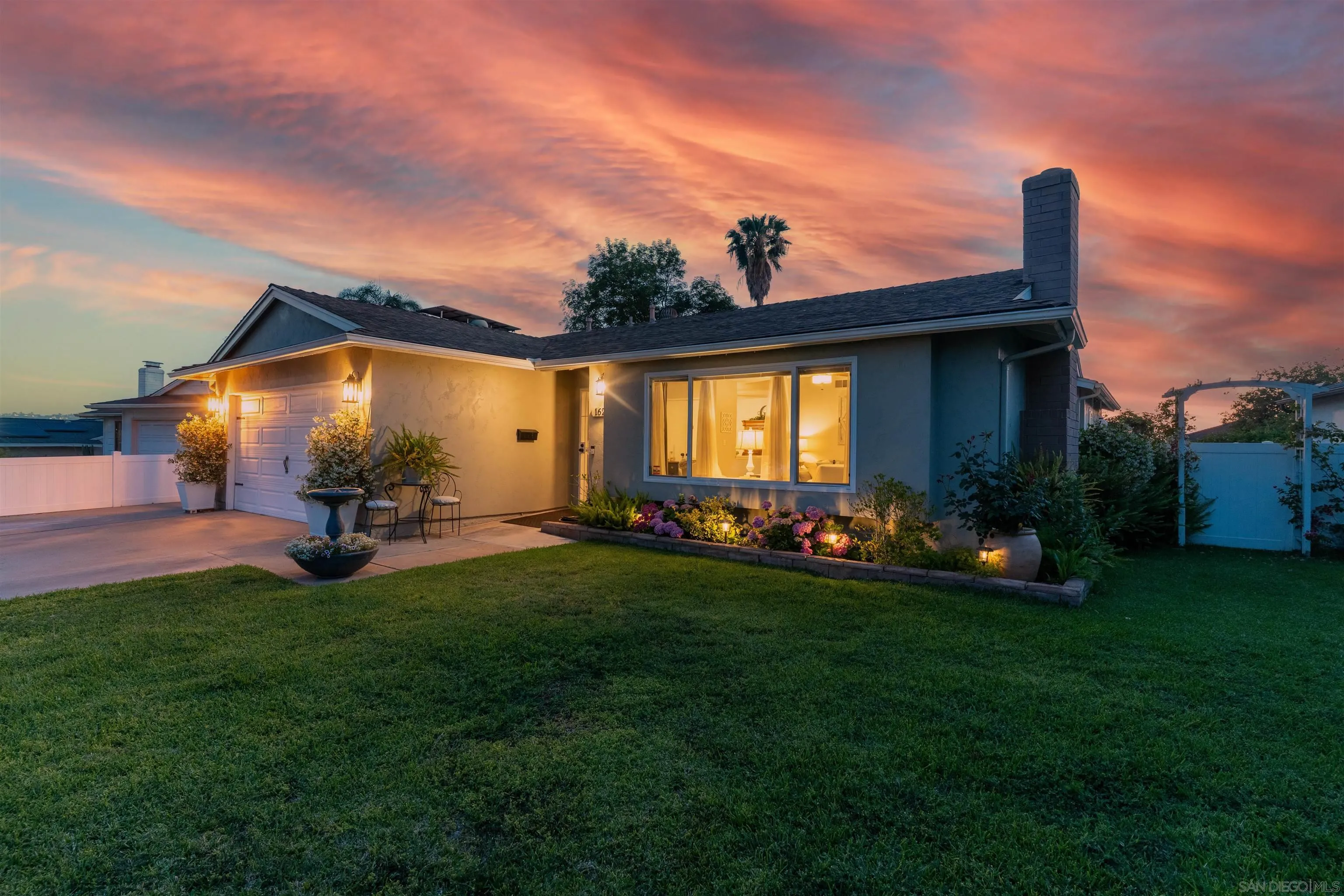 https://cdn.realtyfeed.com/cdn/127/250030323/7ea1897bc43b407ad788b75adb539799.webp