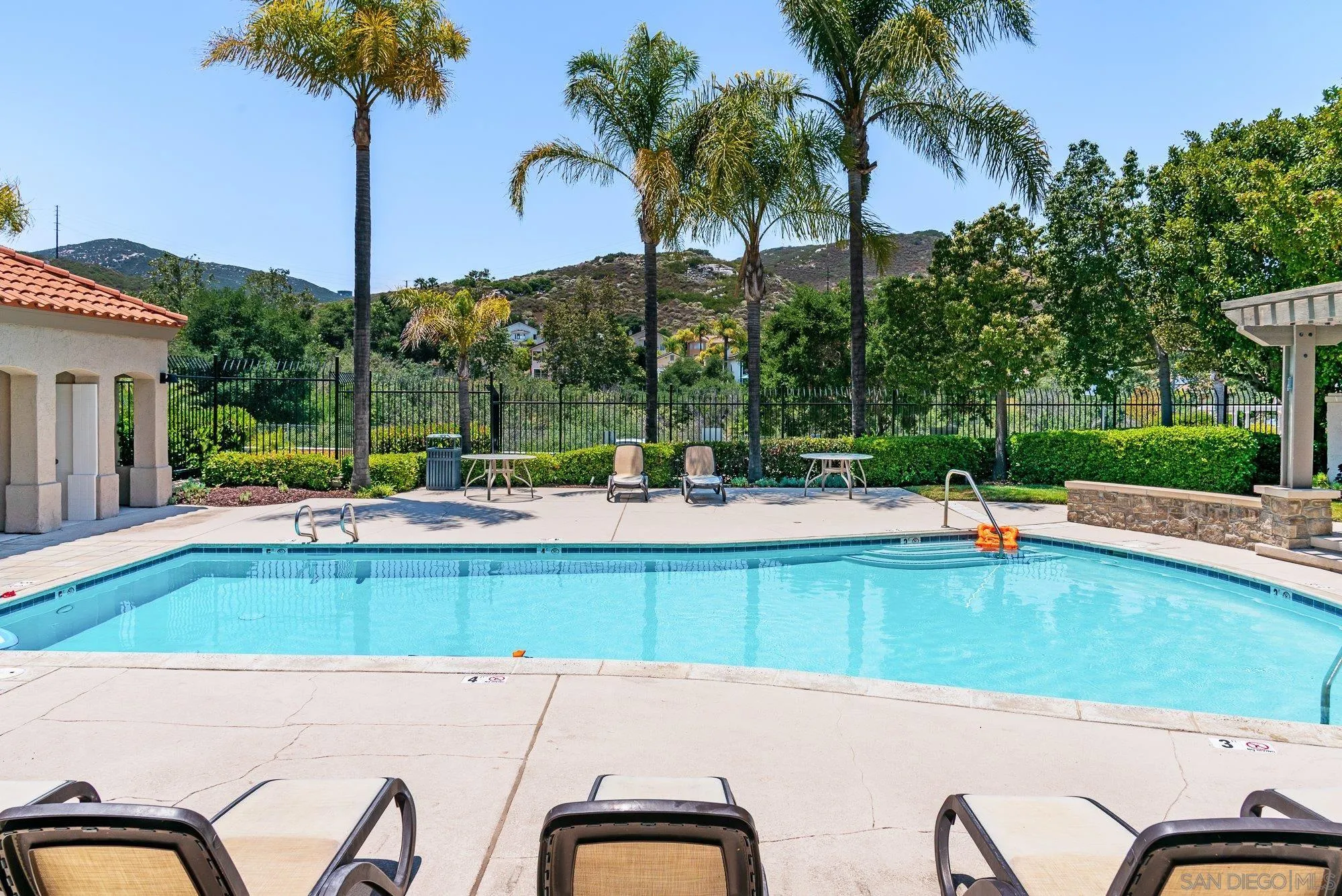 https://cdn.realtyfeed.com/cdn/127/250030326/440d171f145a39302884cff3fa9317ae.webp