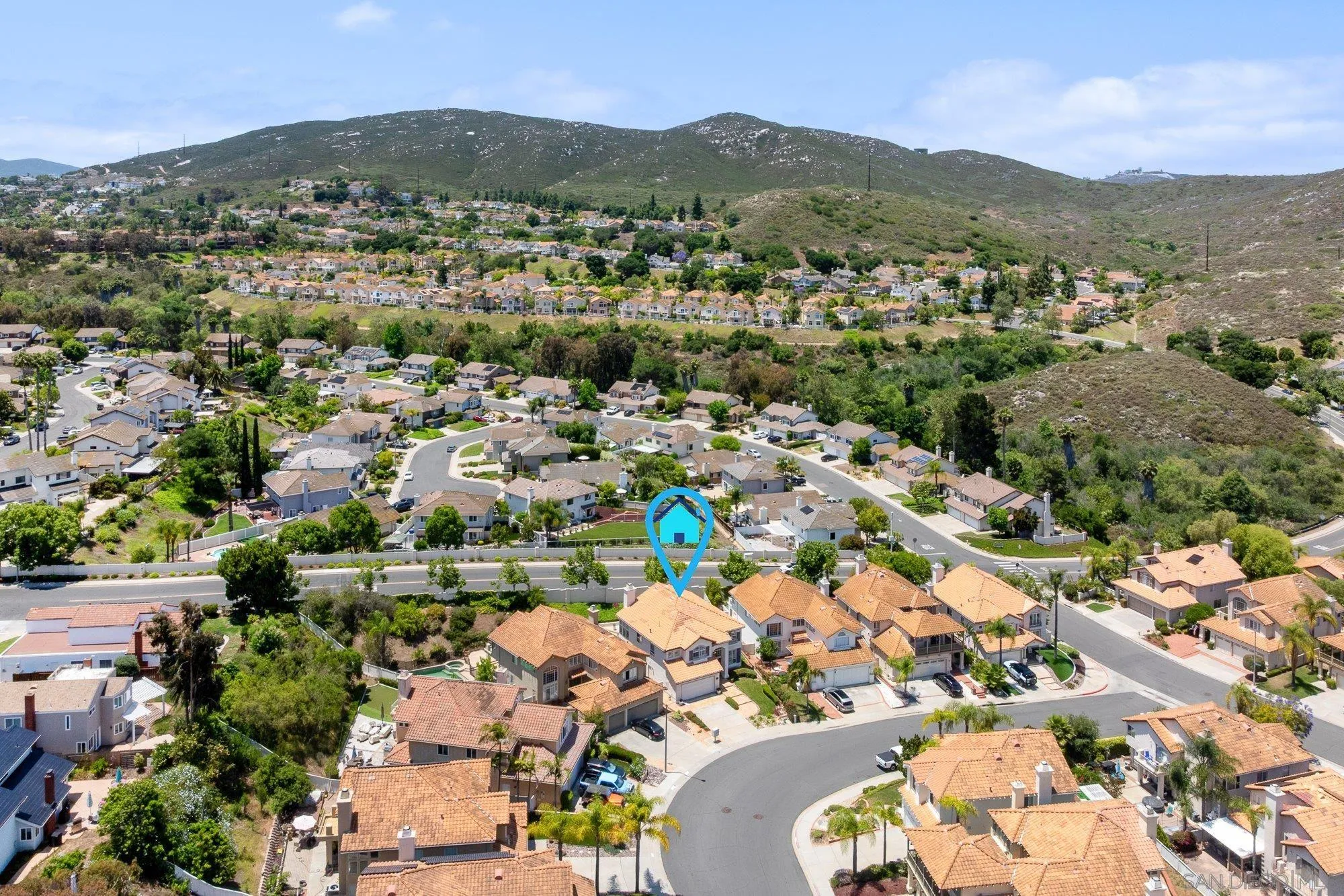 https://cdn.realtyfeed.com/cdn/127/250030326/d8ecf443ecfa1c1700ce875f6fbd974f.webp