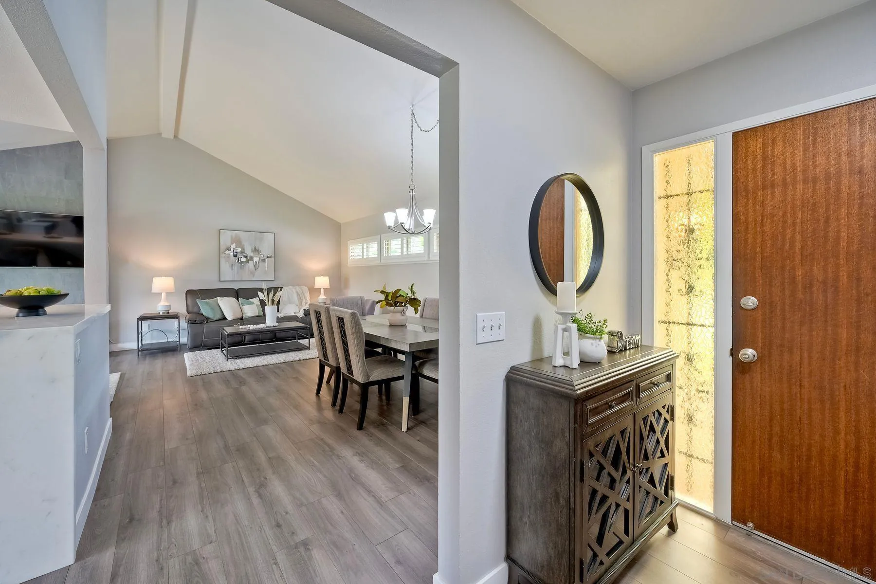 Photo #6: 250030327 Listing 