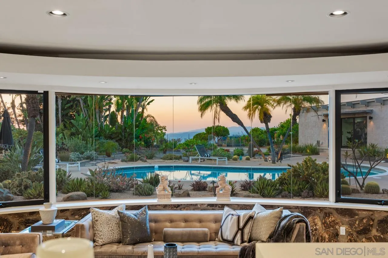 https://cdn.realtyfeed.com/cdn/127/250030338/0c27ebac2aacea19682835b561ed7b17.webp