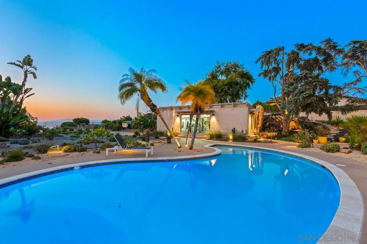 https://cdn.realtyfeed.com/cdn/127/250030338/42b6c027193892e8afb7a4ac157eda2f.webp