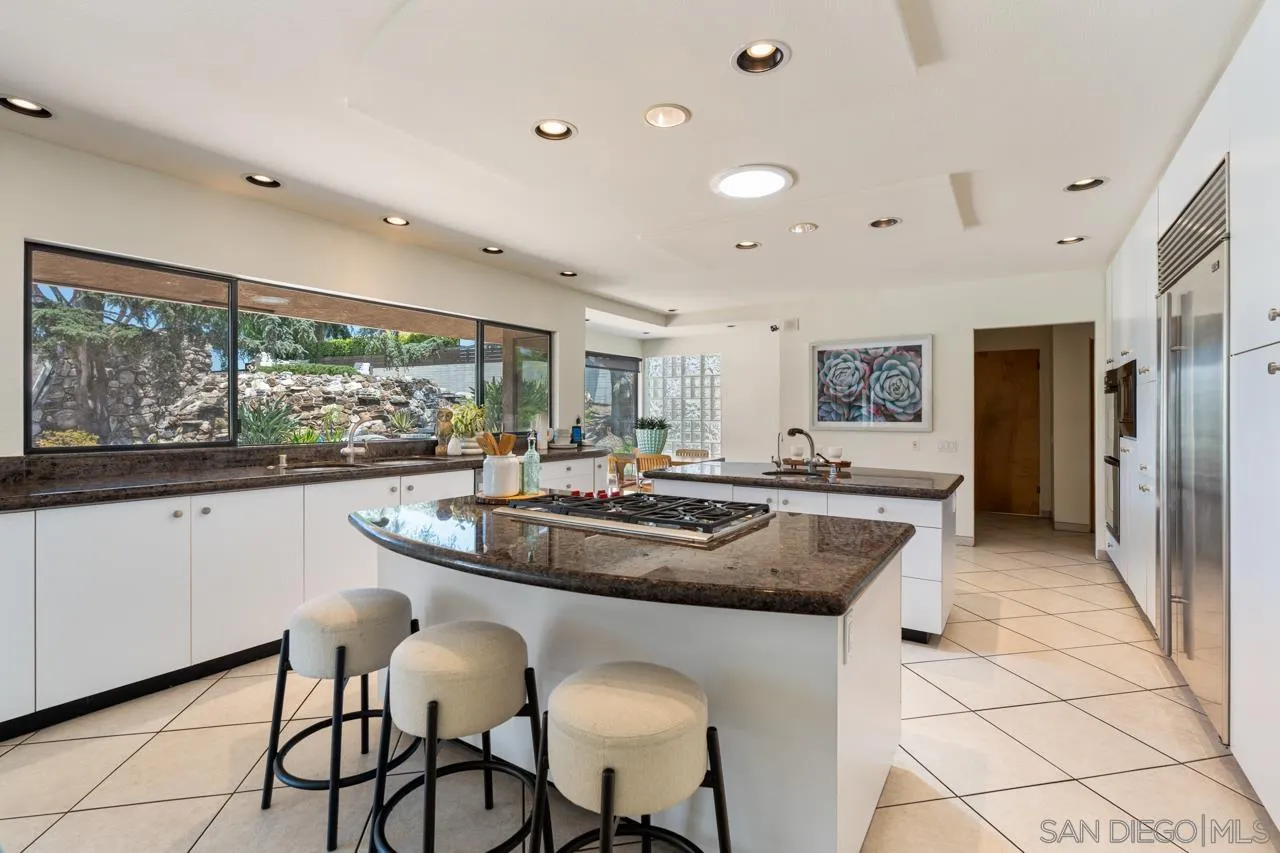 https://cdn.realtyfeed.com/cdn/127/250030338/704914cb056759420c3563b4189a2b2b.webp