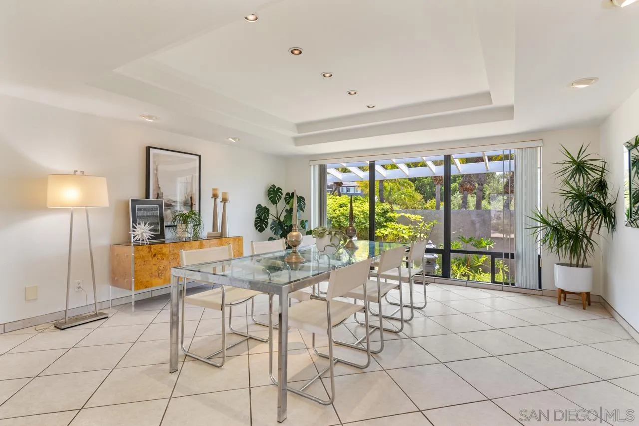 https://cdn.realtyfeed.com/cdn/127/250030338/7ff44eca16d2af5abd0931db7904c47f.webp