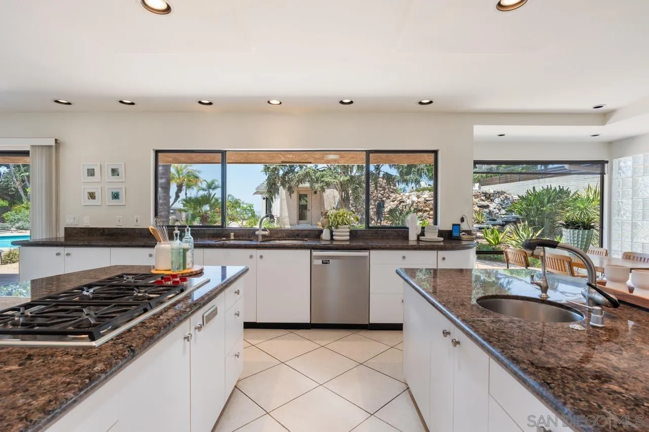 https://cdn.realtyfeed.com/cdn/127/250030338/b6a1f2bffa86f702e06cef35ce87090a.webp