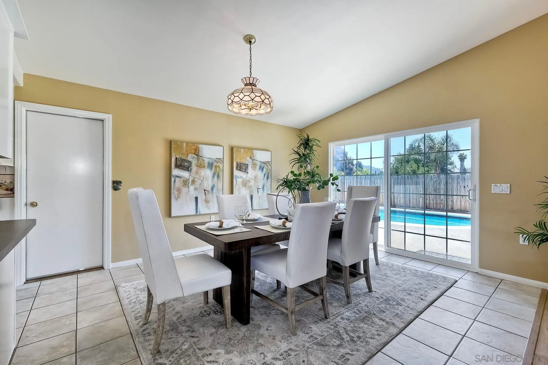 https://cdn.realtyfeed.com/cdn/127/250030353/ae88d26dabc30a3e76d05a675f1b7a5c.webp