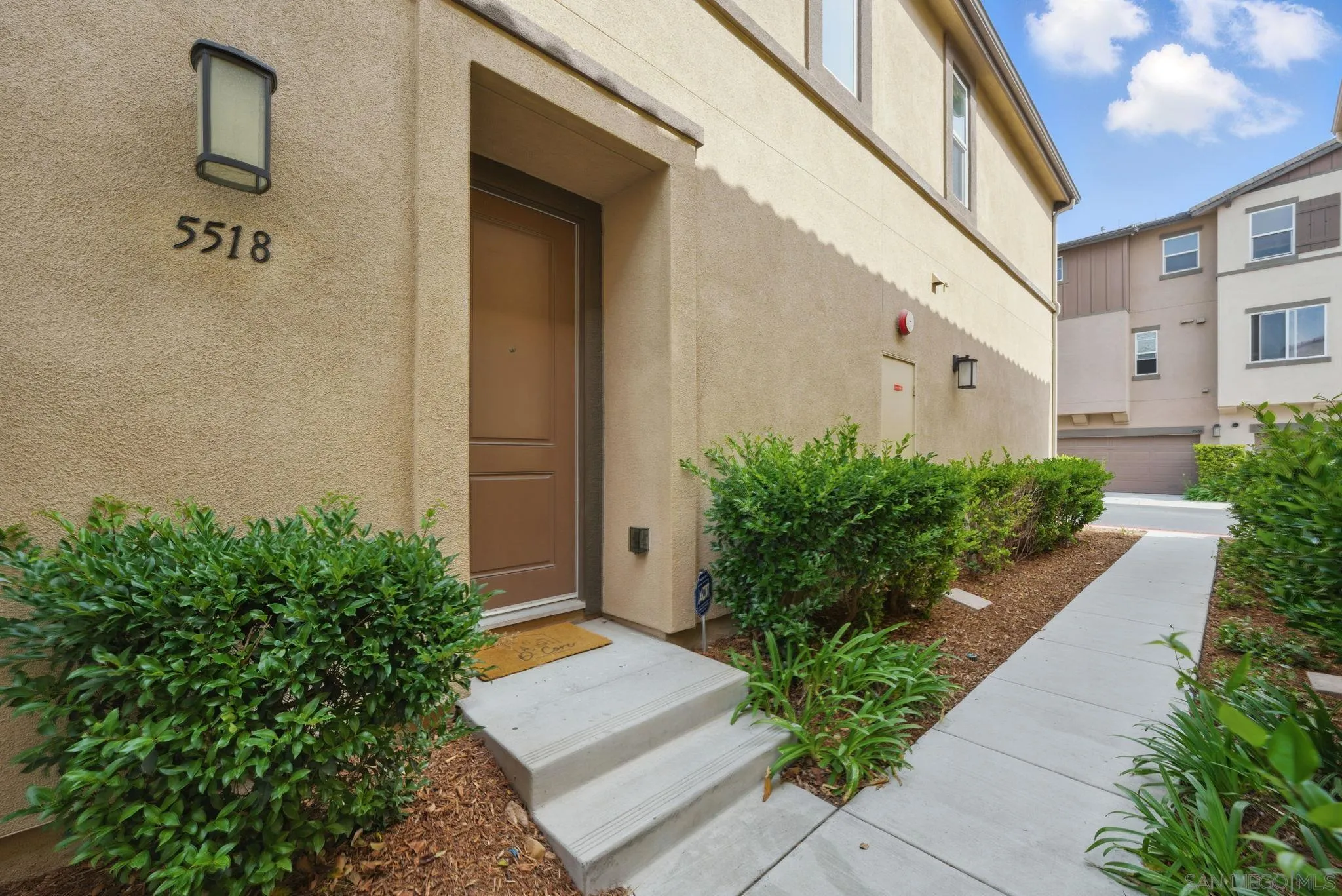 Photo #2: 250030381 Listing 