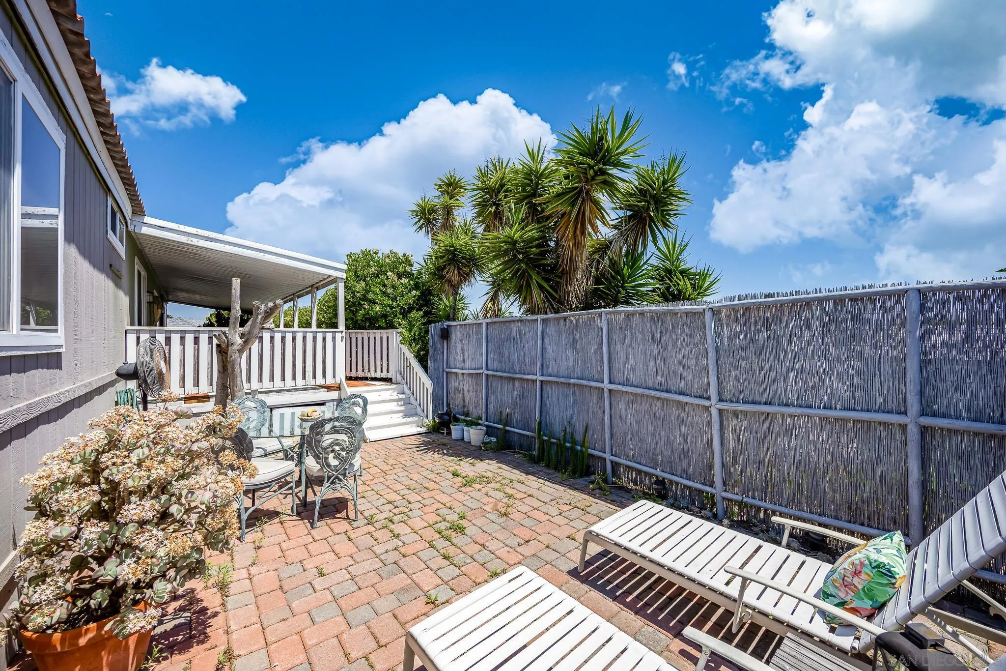 https://cdn.realtyfeed.com/cdn/127/250030393/4ed3897acf34cf2dbb8a43f86ac6dcc2.webp