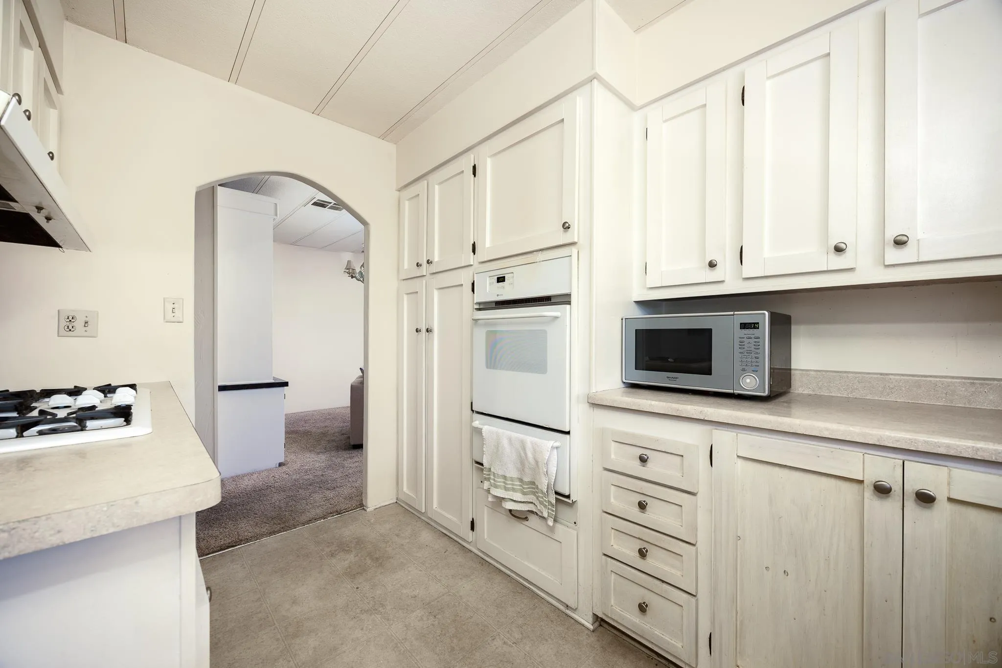 https://cdn.realtyfeed.com/cdn/127/250030393/c4815fba1e18e9621064f1ce43c4656e.webp
