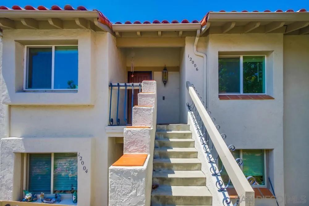 Photo #2: 250030402 Listing 