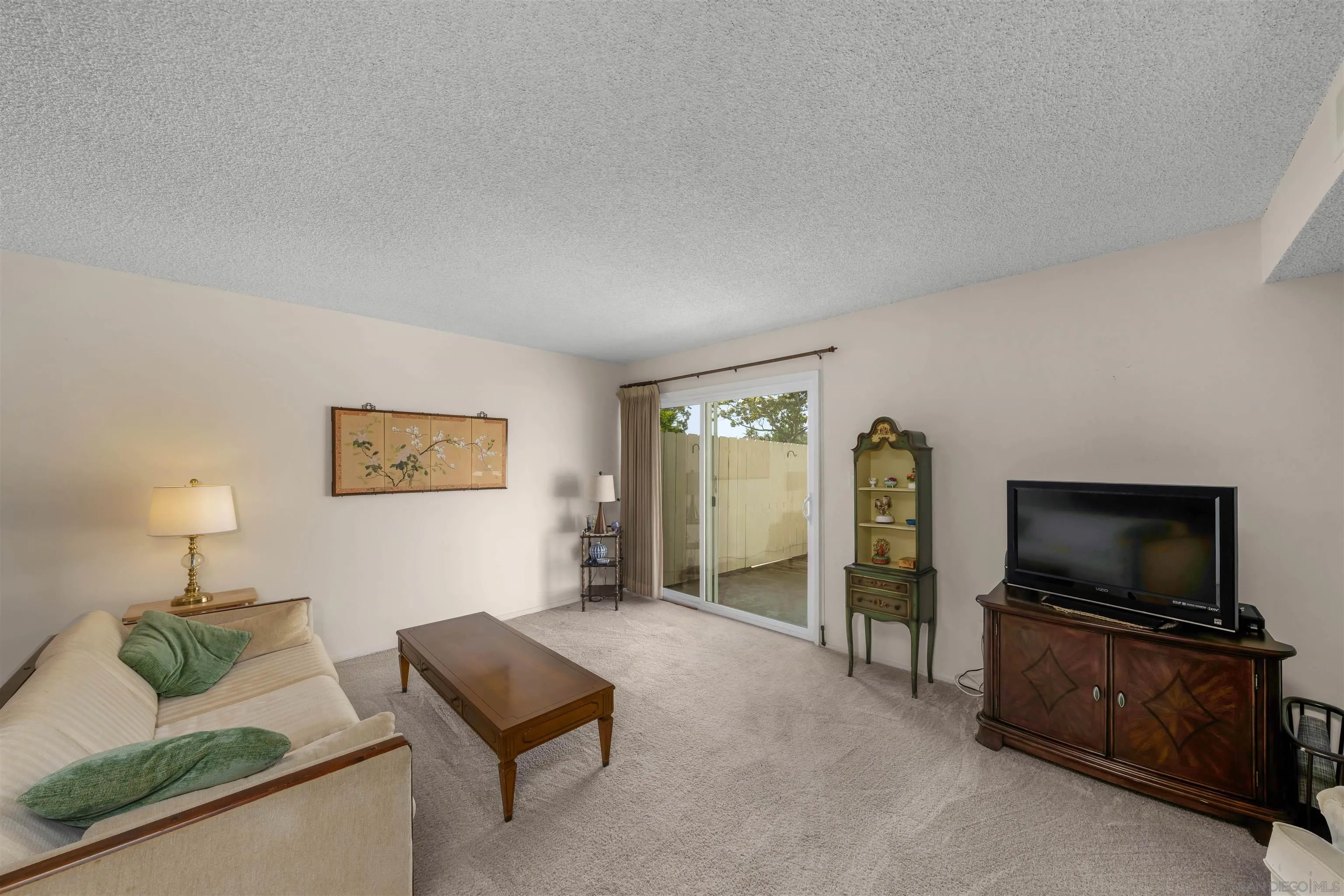 Photo #5: 250030425 Listing 