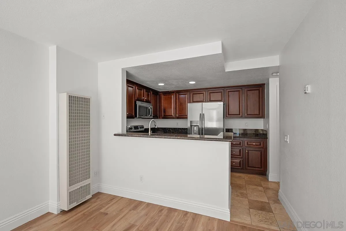 https://cdn.realtyfeed.com/cdn/127/250030431/6feccf31664f42a6a071e470c2689924.webp
