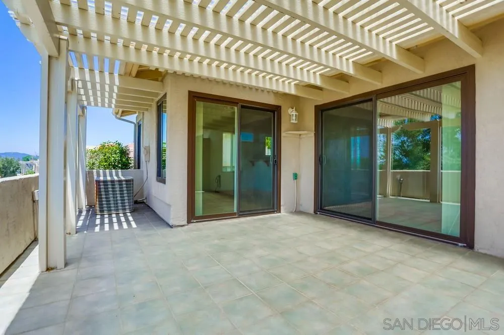 https://cdn.realtyfeed.com/cdn/127/250030432/e4c7b2a90a1271cd244d1e33dc02db07.webp