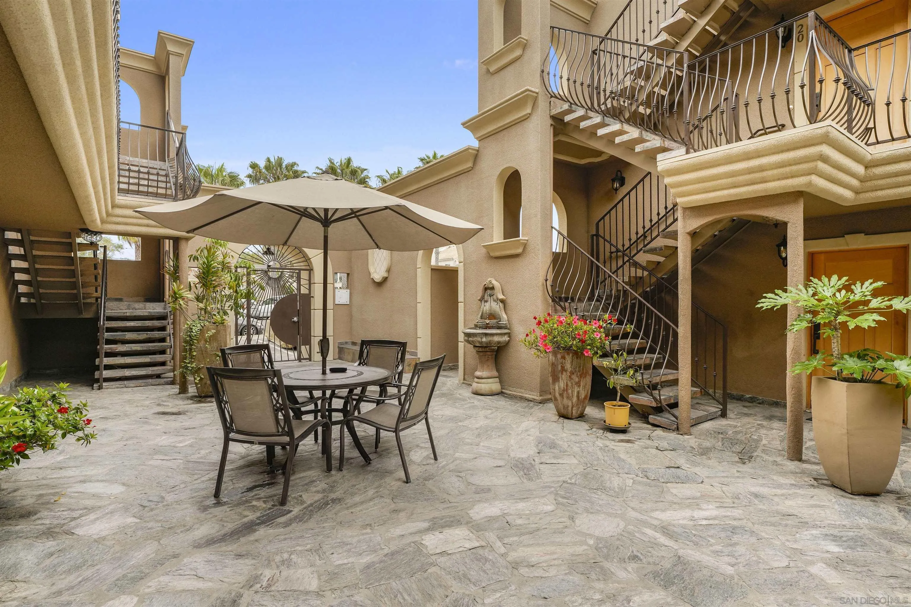 Photo #2: 250030433 Listing 