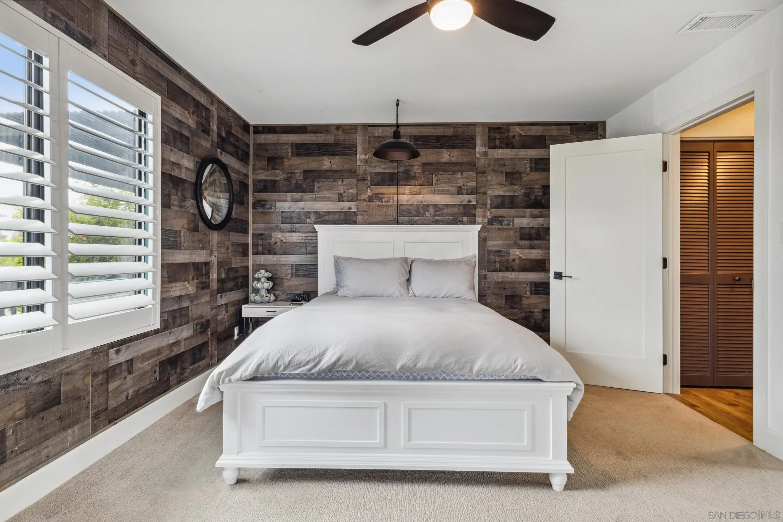 https://cdn.realtyfeed.com/cdn/127/250030435/af6a8146a0e3b67d3ffbb139f250499b.webp