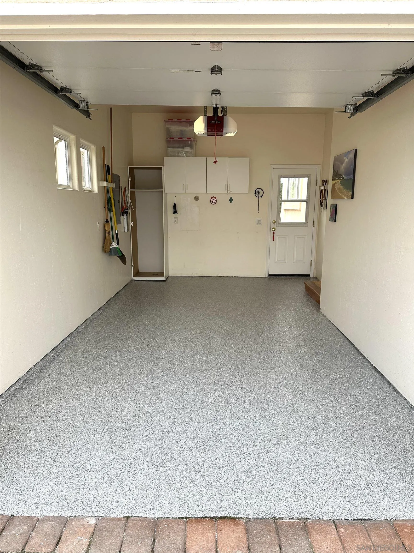 https://cdn.realtyfeed.com/cdn/127/250030437/69dc4af220a6f1490e932cb8c5504846.webp