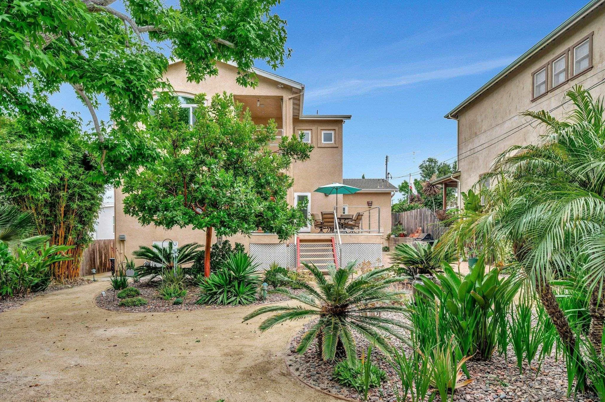 https://cdn.realtyfeed.com/cdn/127/250030437/fdf592247acd87d51255735225f442ae.webp