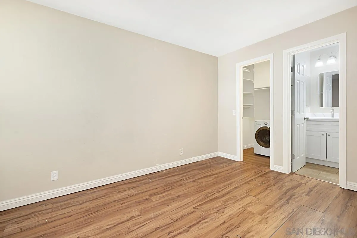 Photo #17: 250030438 Listing: Photo #17