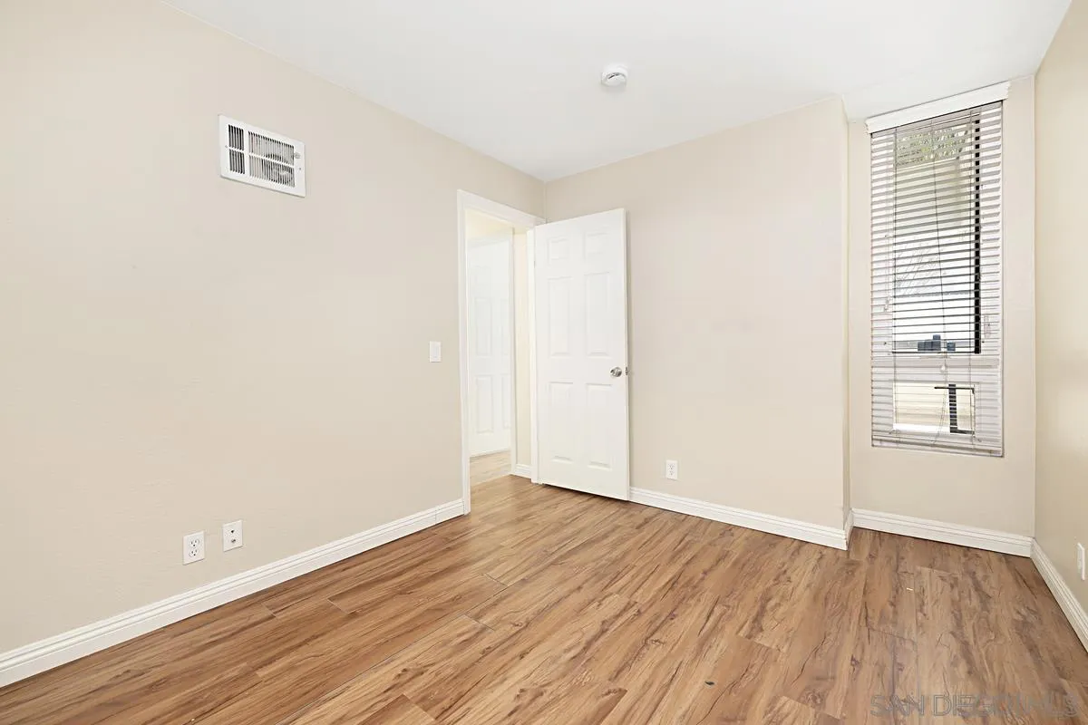 Photo #18: 250030438 Listing: Photo #18