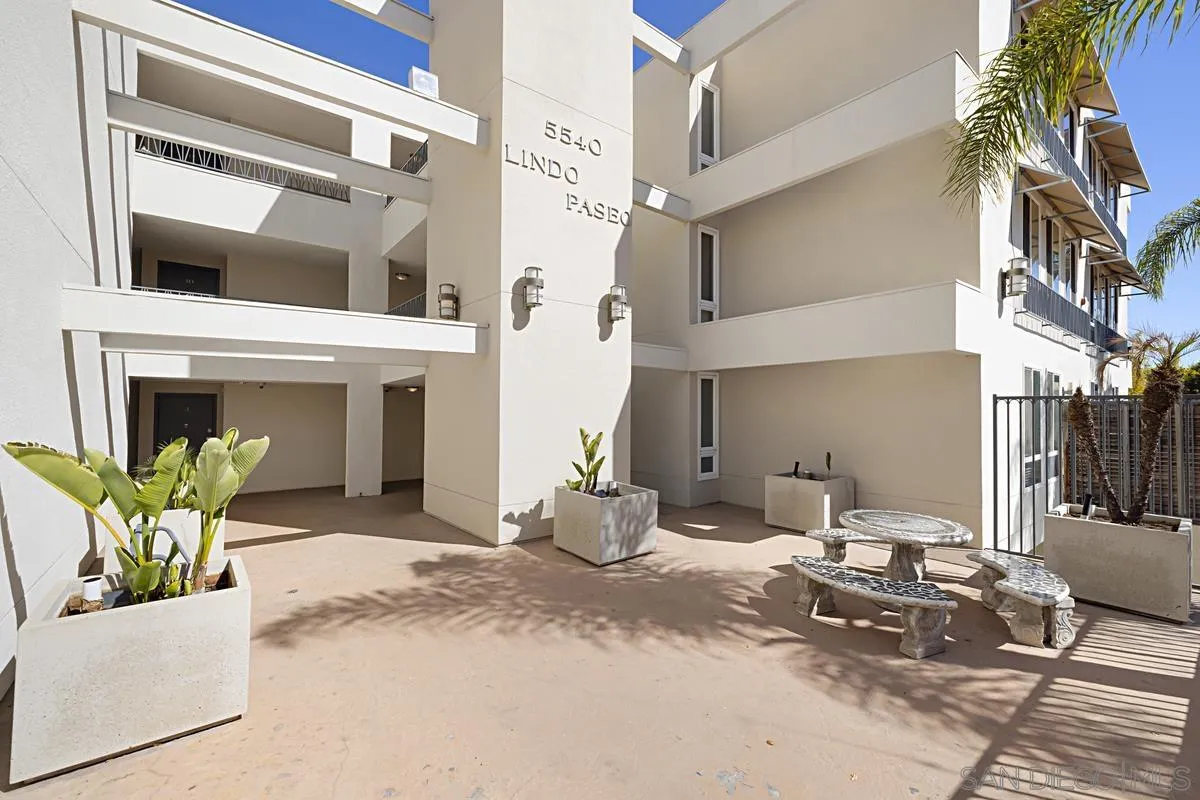 Photo #4: 250030438 Listing 