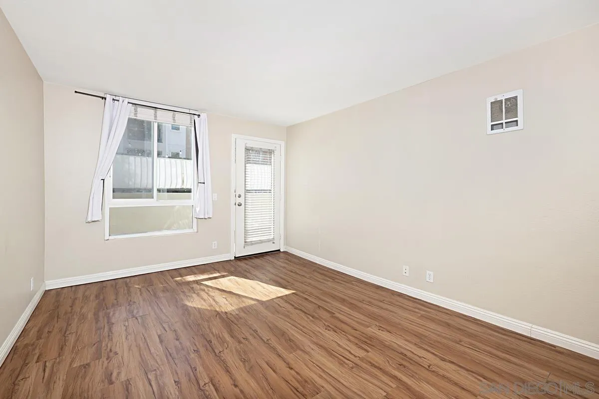 Photo #13: 250030438 Listing: Photo #13