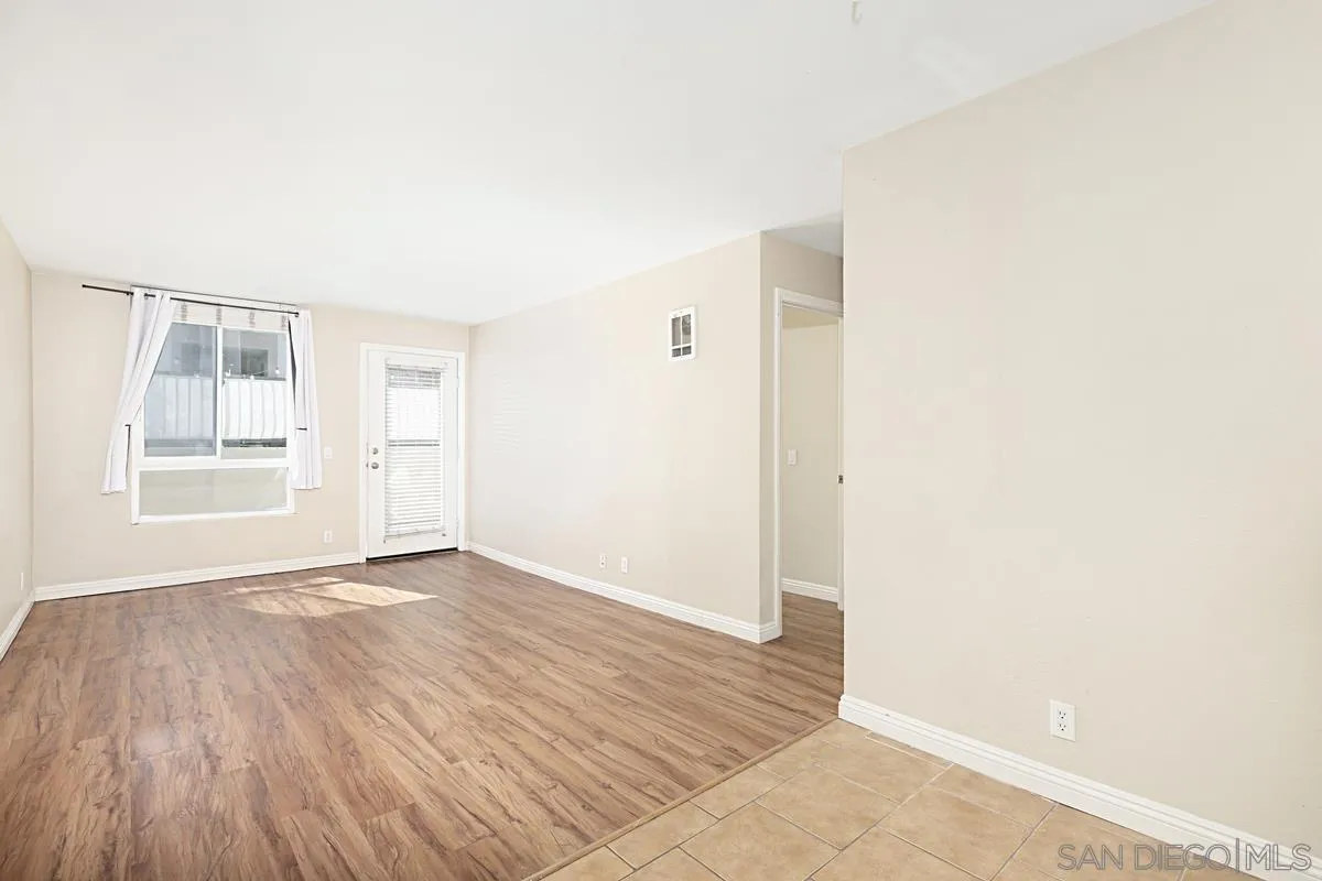 Photo #14: 250030438 Listing: Photo #14
