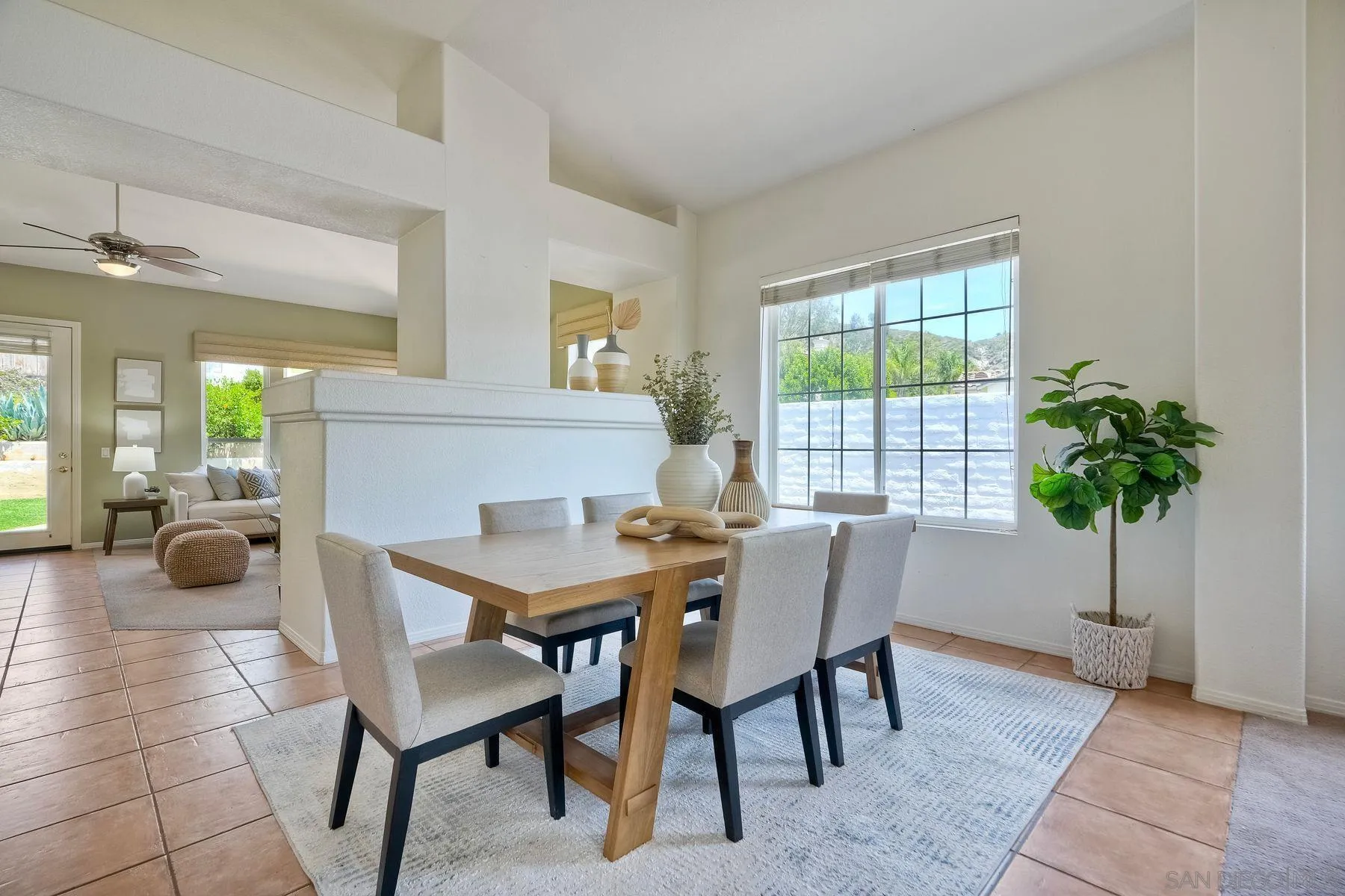 https://cdn.realtyfeed.com/cdn/127/250030451/2dae41c941b56fd85c073c99f14c9732.webp