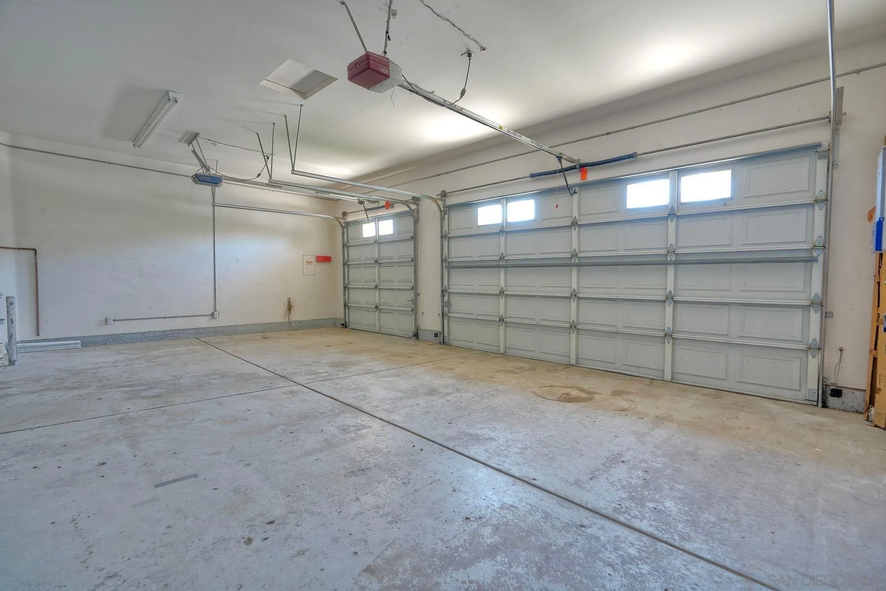 https://cdn.realtyfeed.com/cdn/127/250030451/577530feff366779d7d0a8923ef74fd8.webp