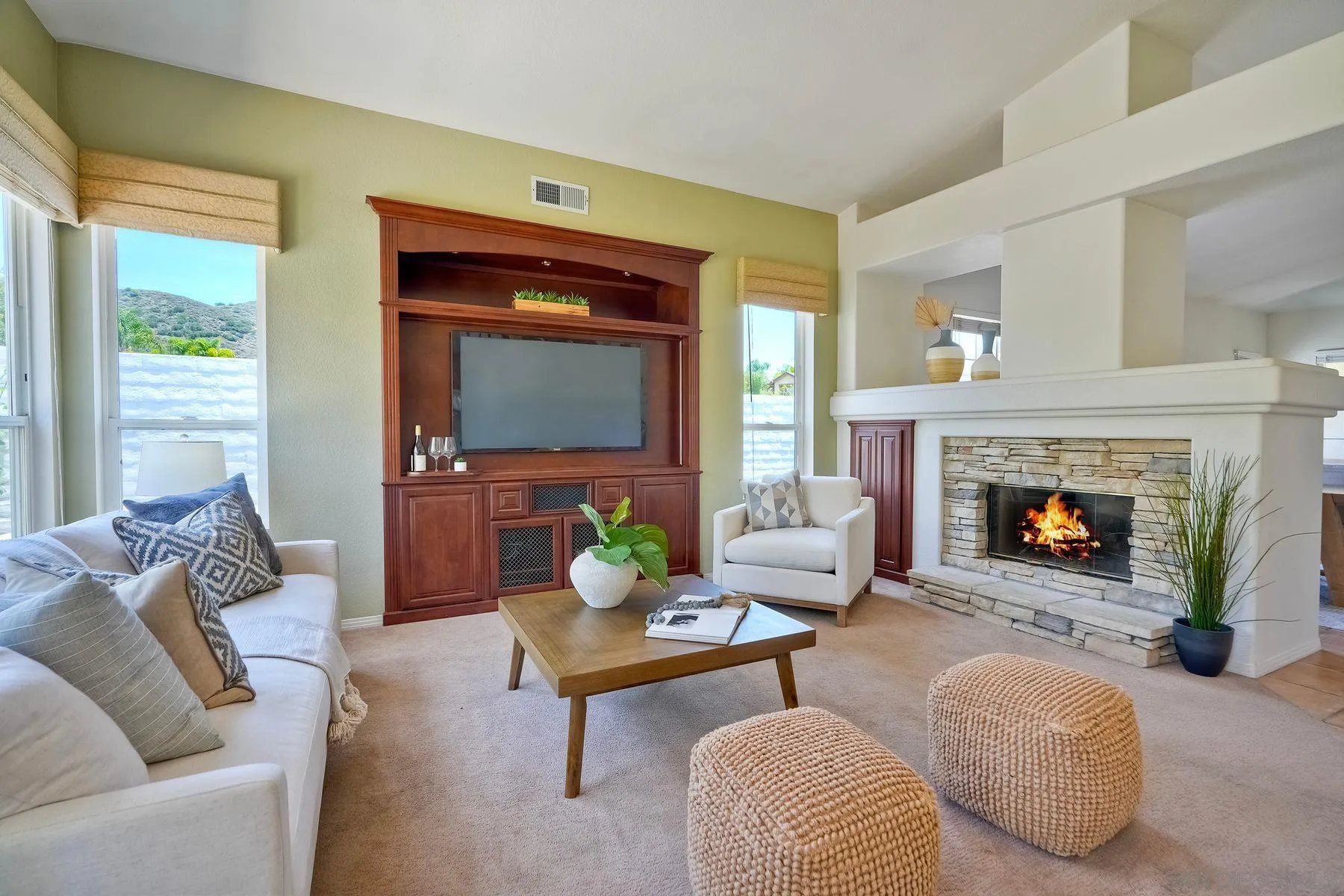 https://cdn.realtyfeed.com/cdn/127/250030451/5ada94e8af2ec6ac9ef9c69a9a372af5.webp