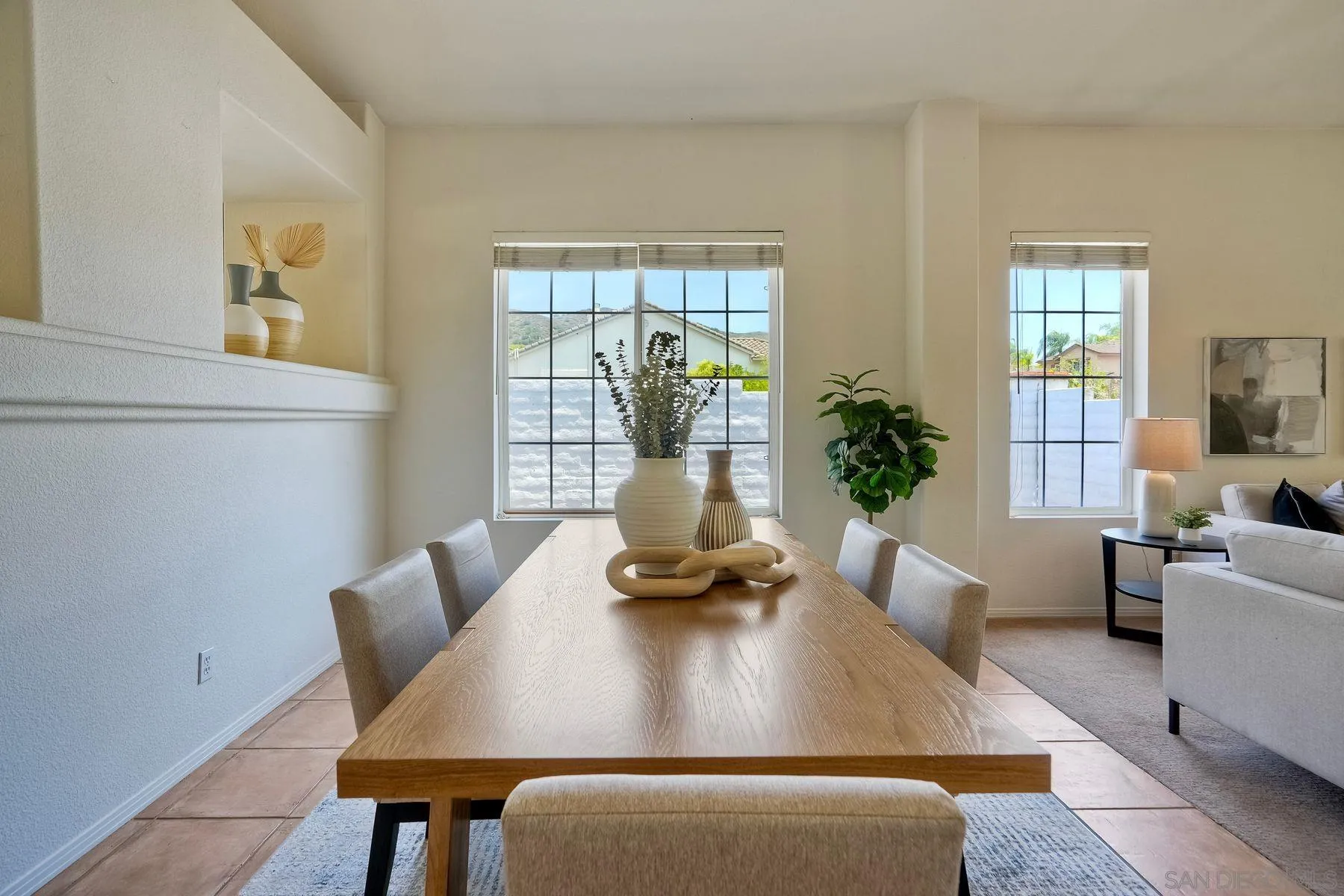 https://cdn.realtyfeed.com/cdn/127/250030451/631813b81a6705a18b20562283c4e93a.webp