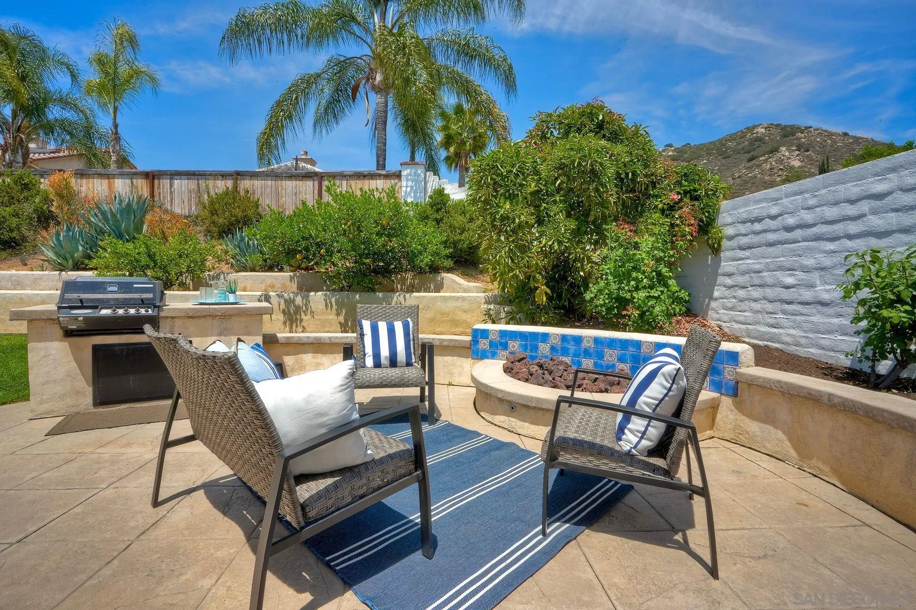 https://cdn.realtyfeed.com/cdn/127/250030451/6d5e732bce99a25581060b476a9de041.webp